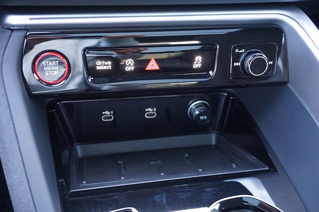 2026 Audi SQ5 Sportback Premium Plus - Photo 13