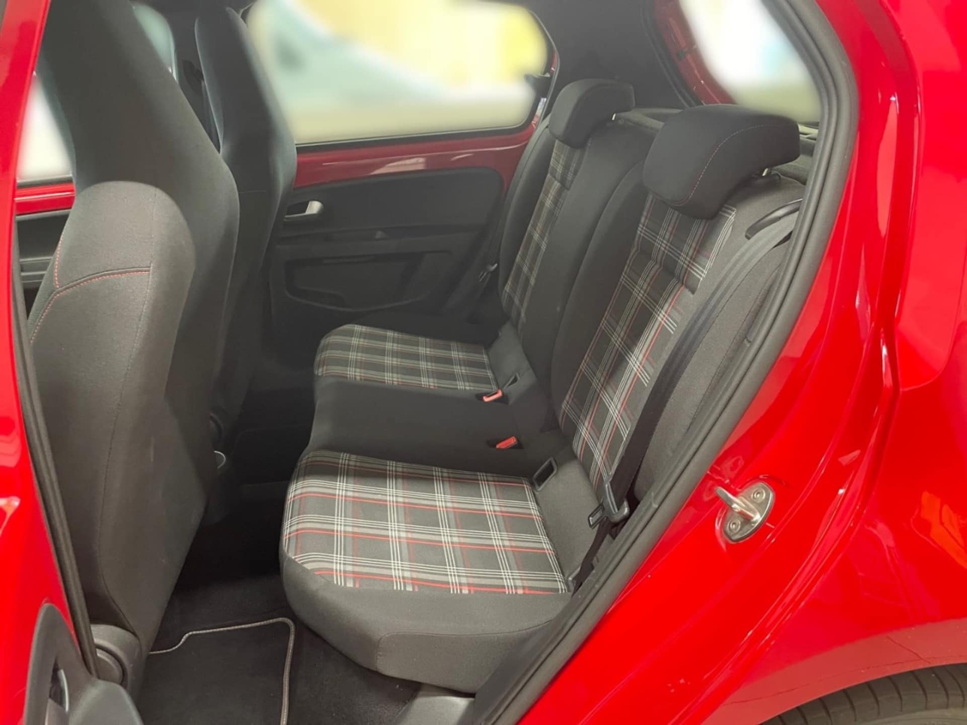 Volkswagen up! GTI