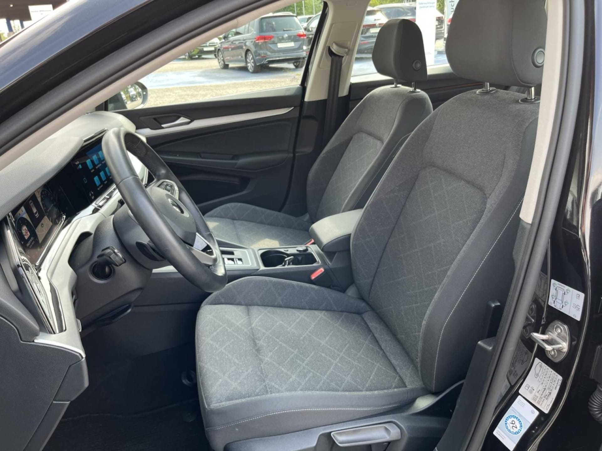 Volkswagen Golf Variant Life