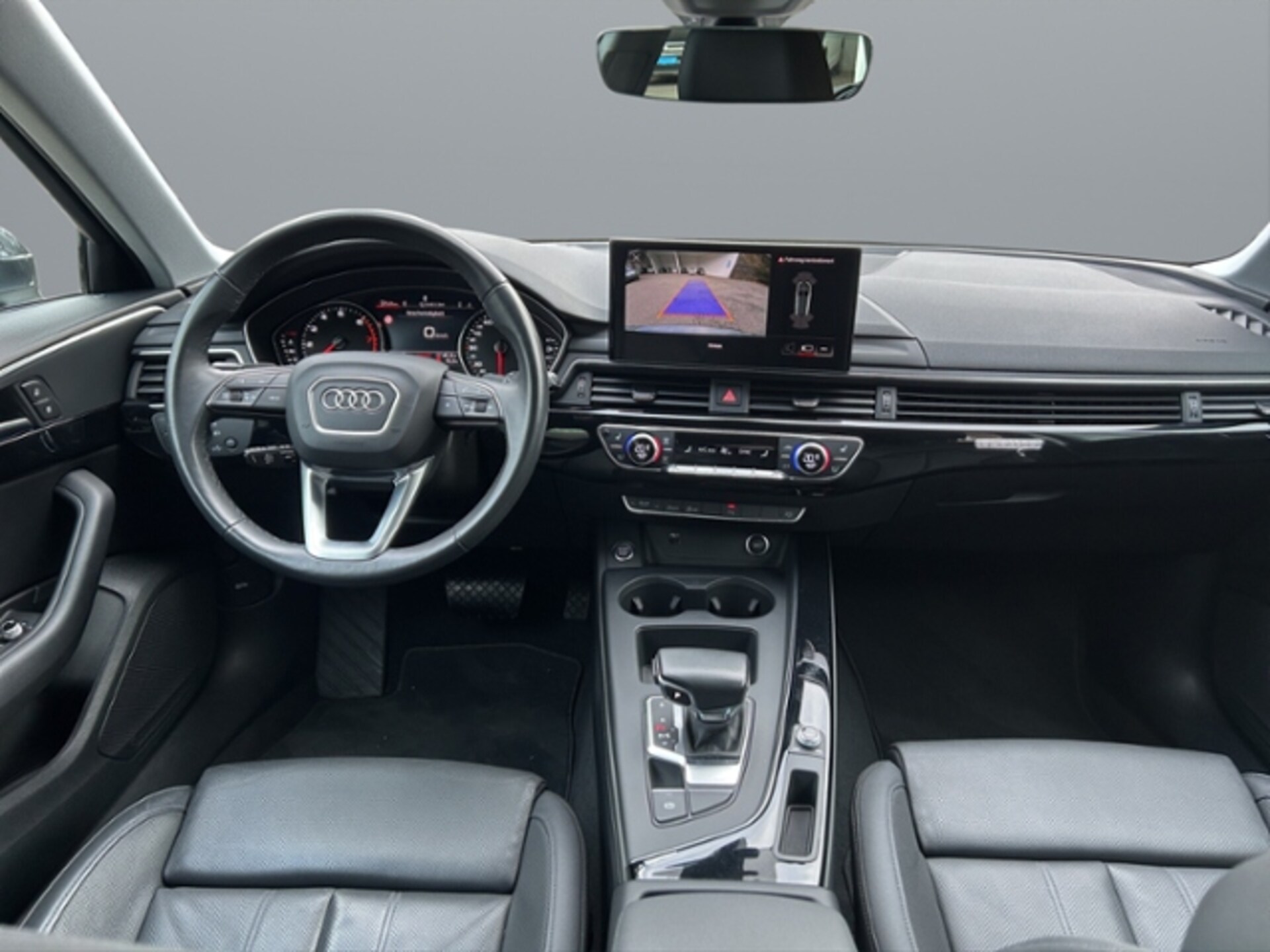 Audi A4 Avant S line