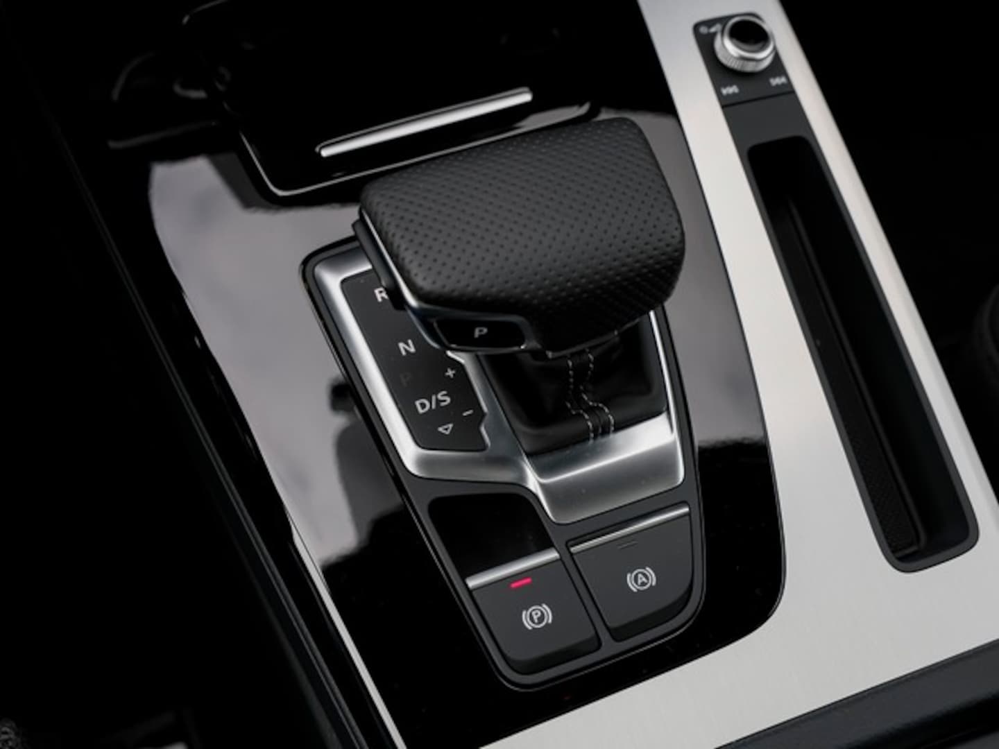 Bild über Audi Q5 Sportback 40 TDI quattro S tronic - für weitere Informationen kontaktieren Sie den Audi Partner