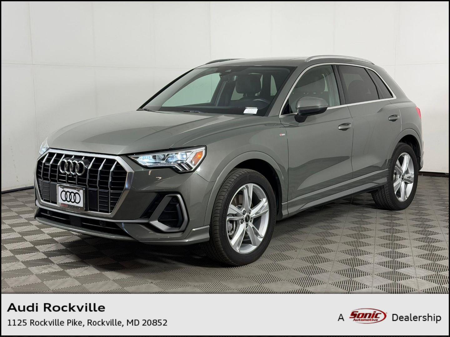 2023 Audi Q3 45 TFSI S Line Premium Plus quattro's photo