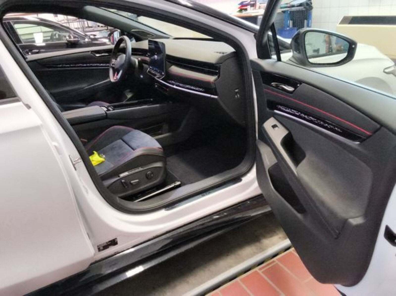 Volkswagen ID.7 Tourer – Bild 9