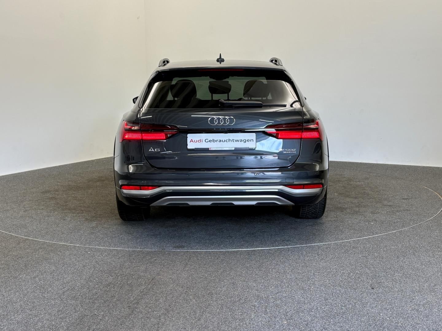Bild über Audi A6 allroad quattro 45 TDI quattro S tronic - für weitere Informationen kontaktieren Sie den Audi Partner