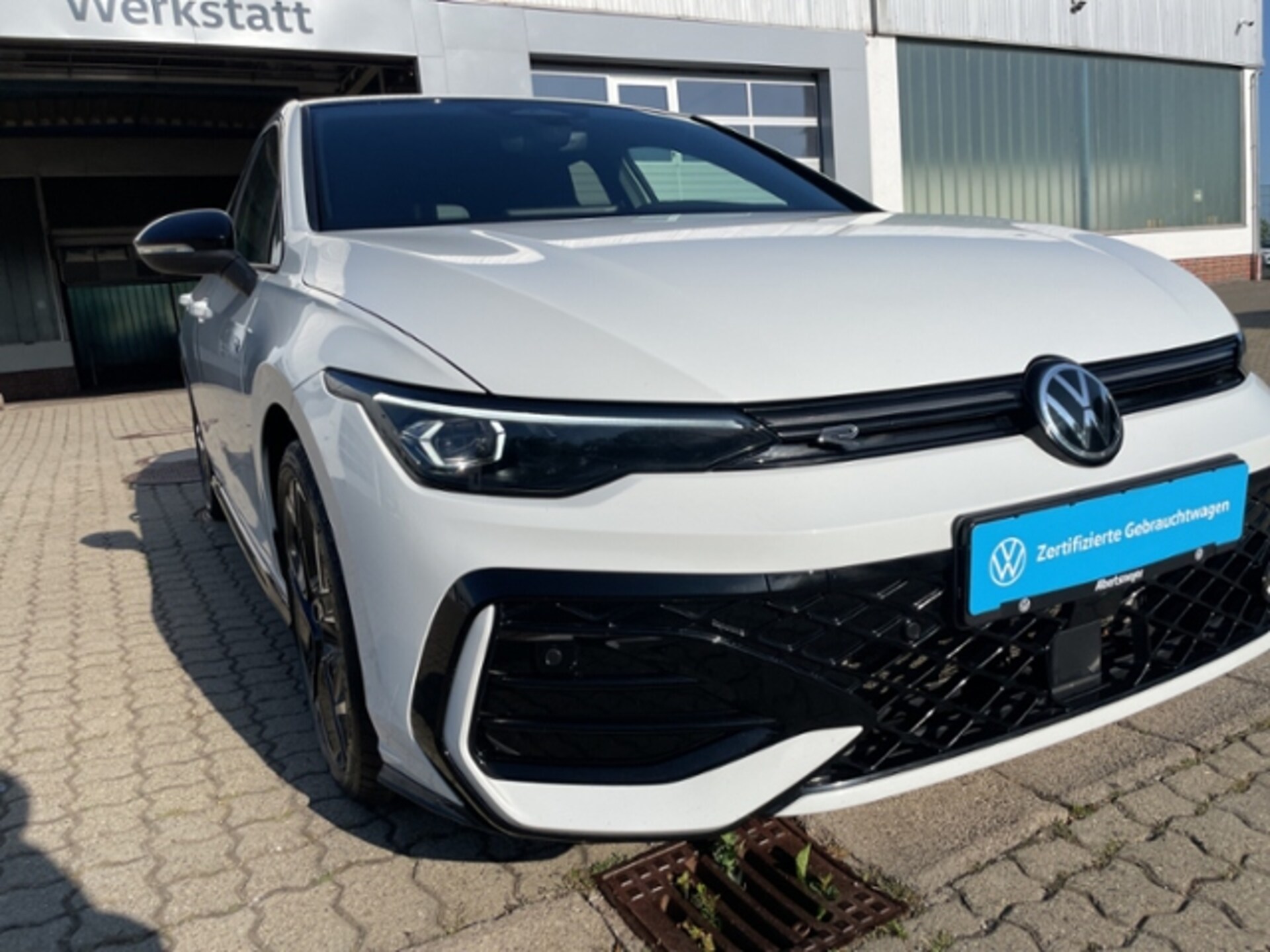 Volkswagen Golf R-Line