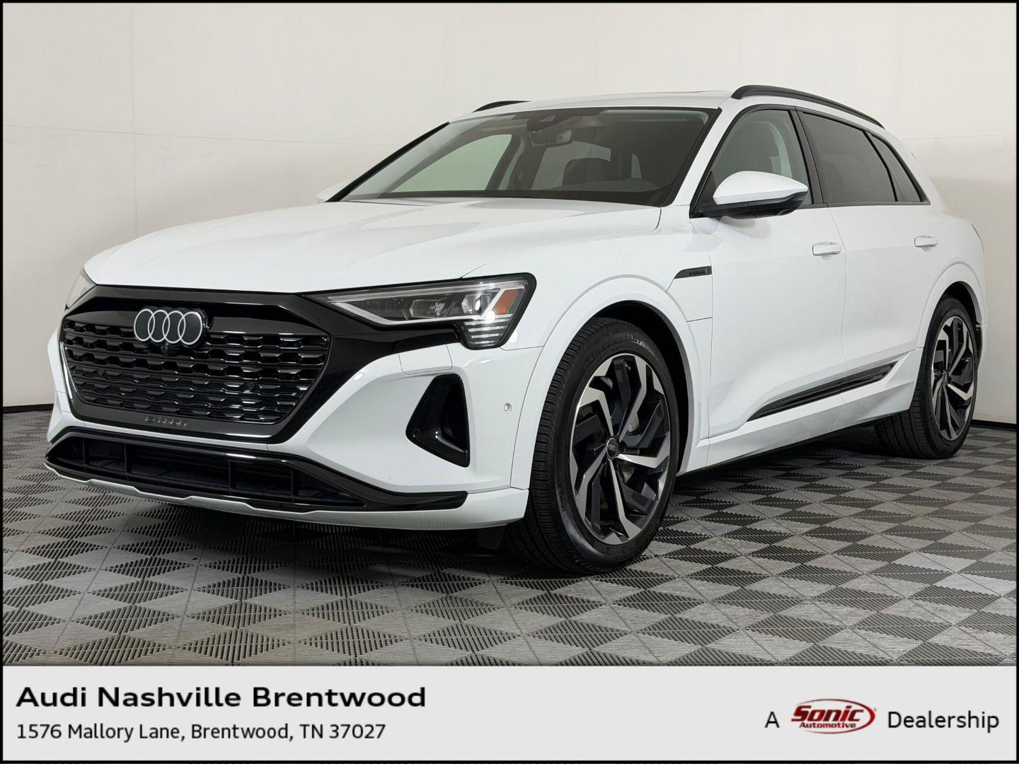 2024 Audi Q8 e-tron 55 114 kWh Premium Plus quattro's photo