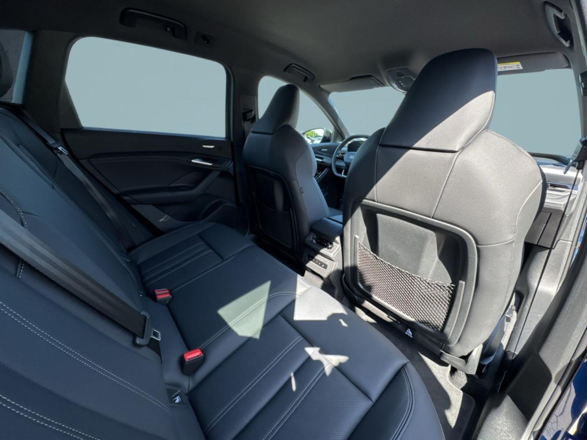 Audi SQ6 SUV e-tron