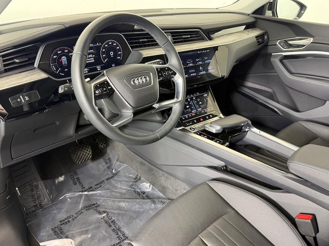 2024 Audi Q8 e-tron