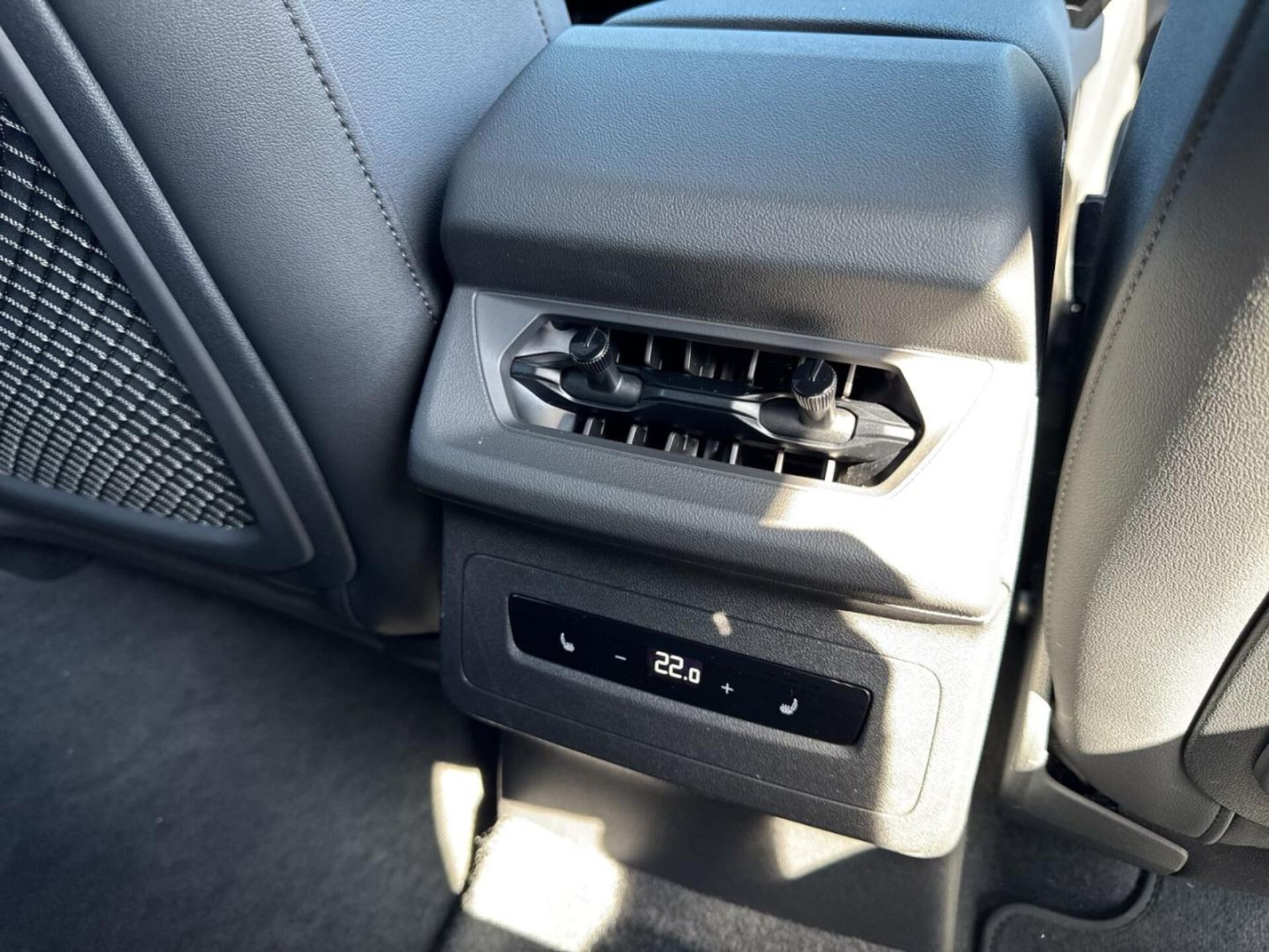 Audi SQ6 SUV e-tron