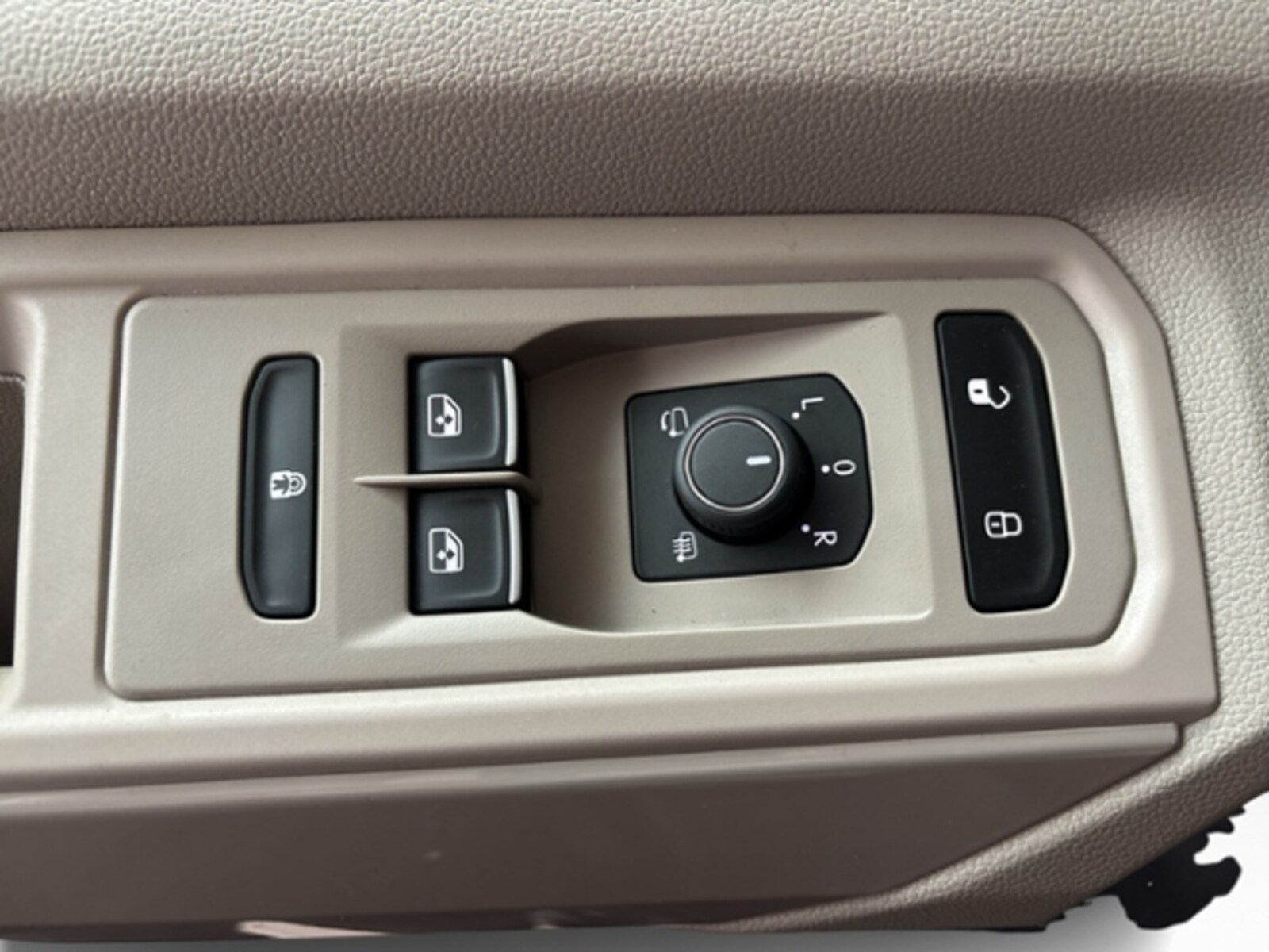 Volkswagen Multivan – Bild 11