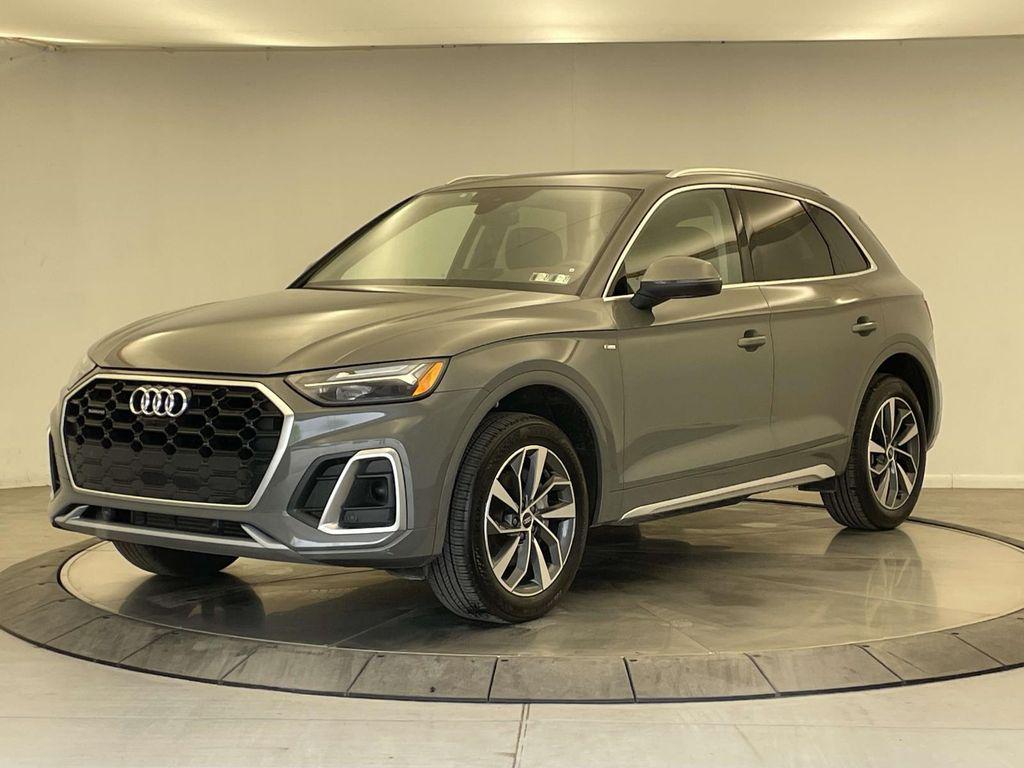 2023 Audi Q5 45 Premium Plus's photo