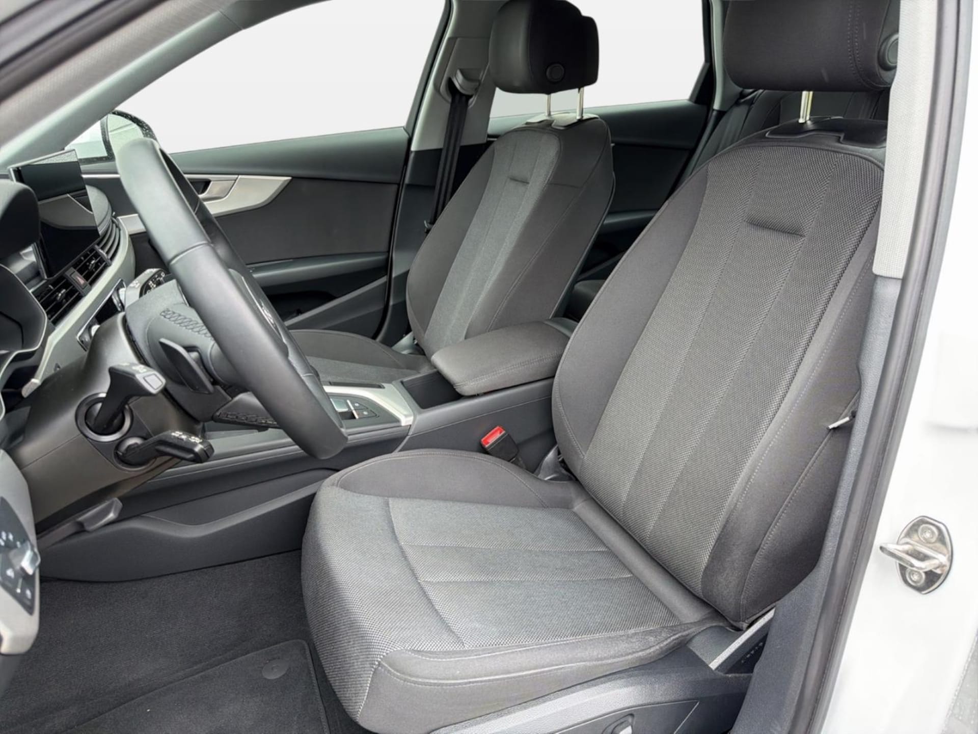 Audi A4 Avant S line