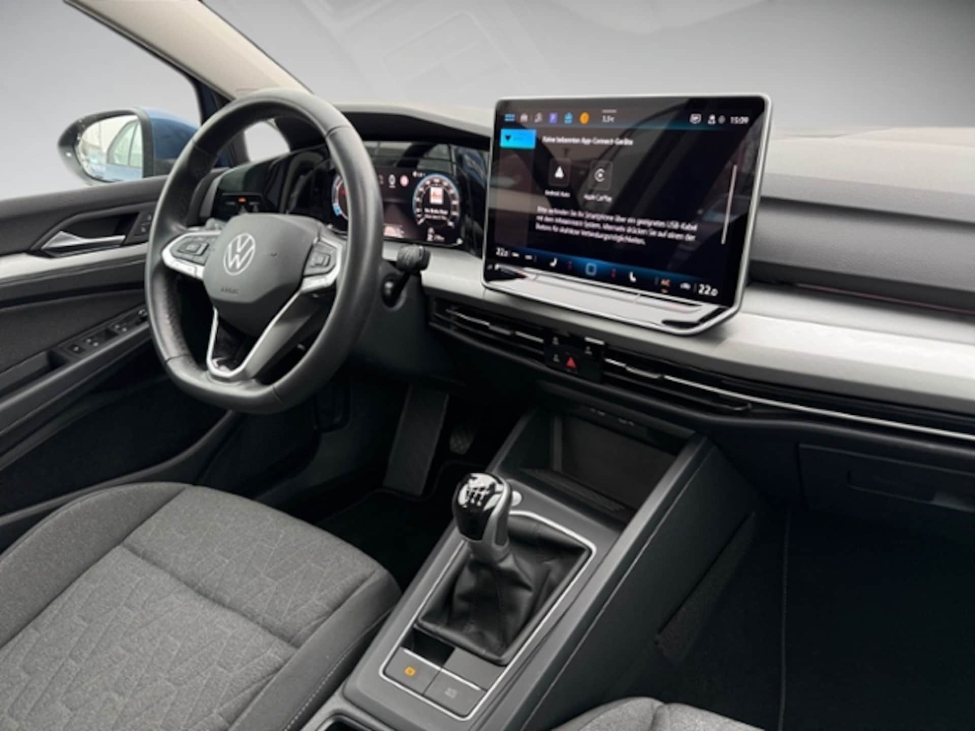 Volkswagen Golf Life