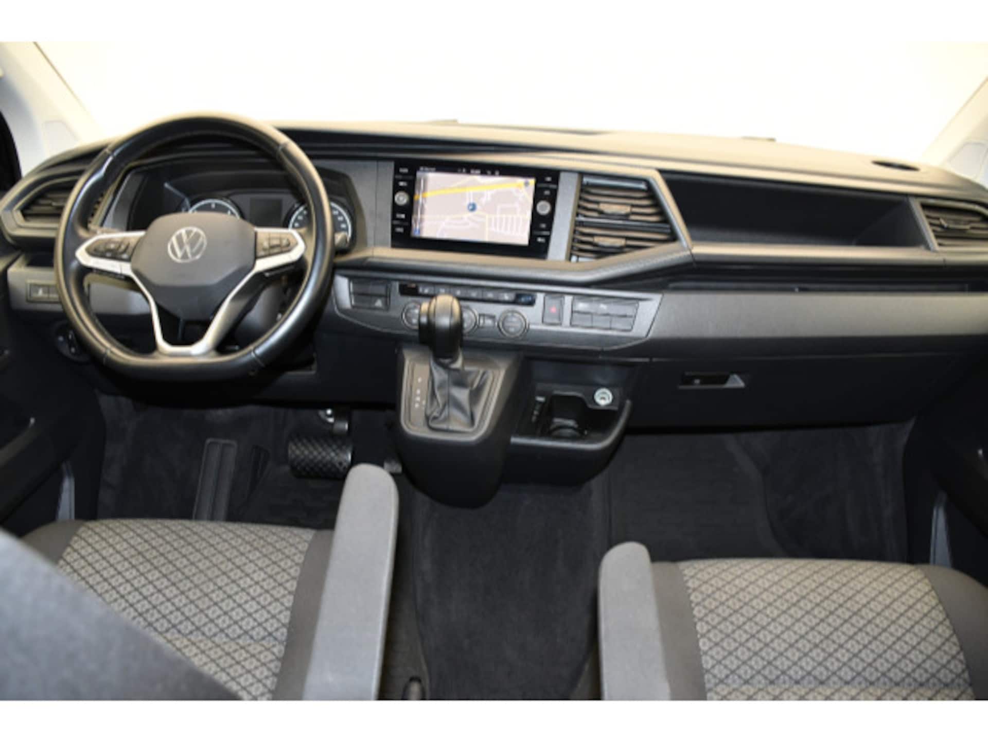 Volkswagen T6.1 California Beach