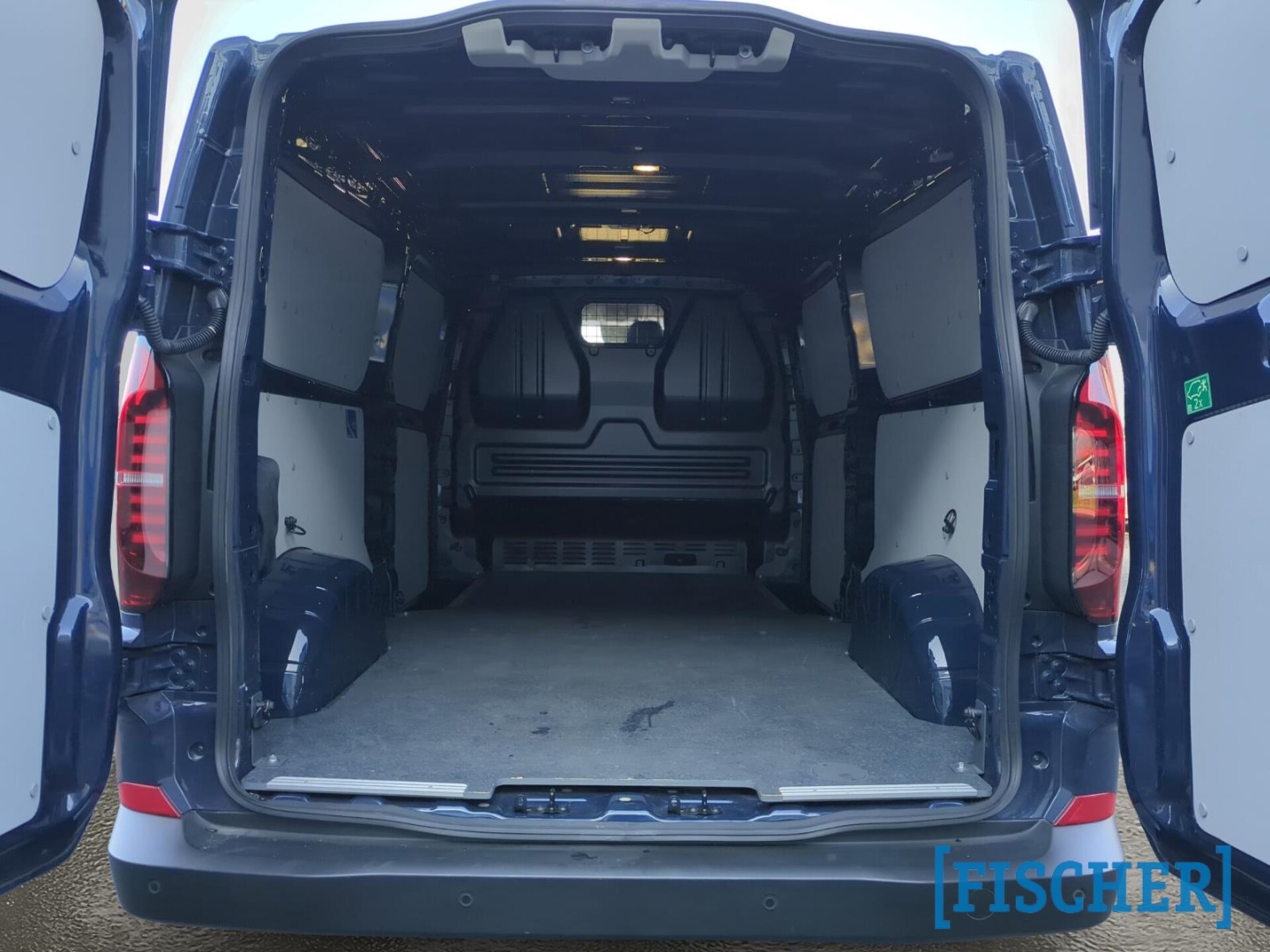 Volkswagen Transporter Kasten langer Radstand