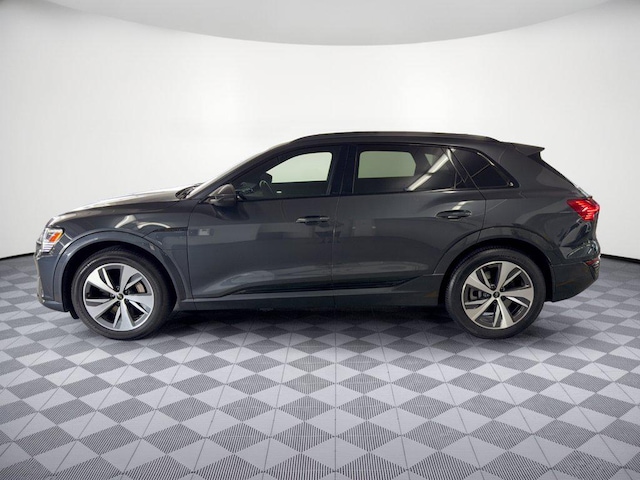 2024 Audi Q8 e-tron