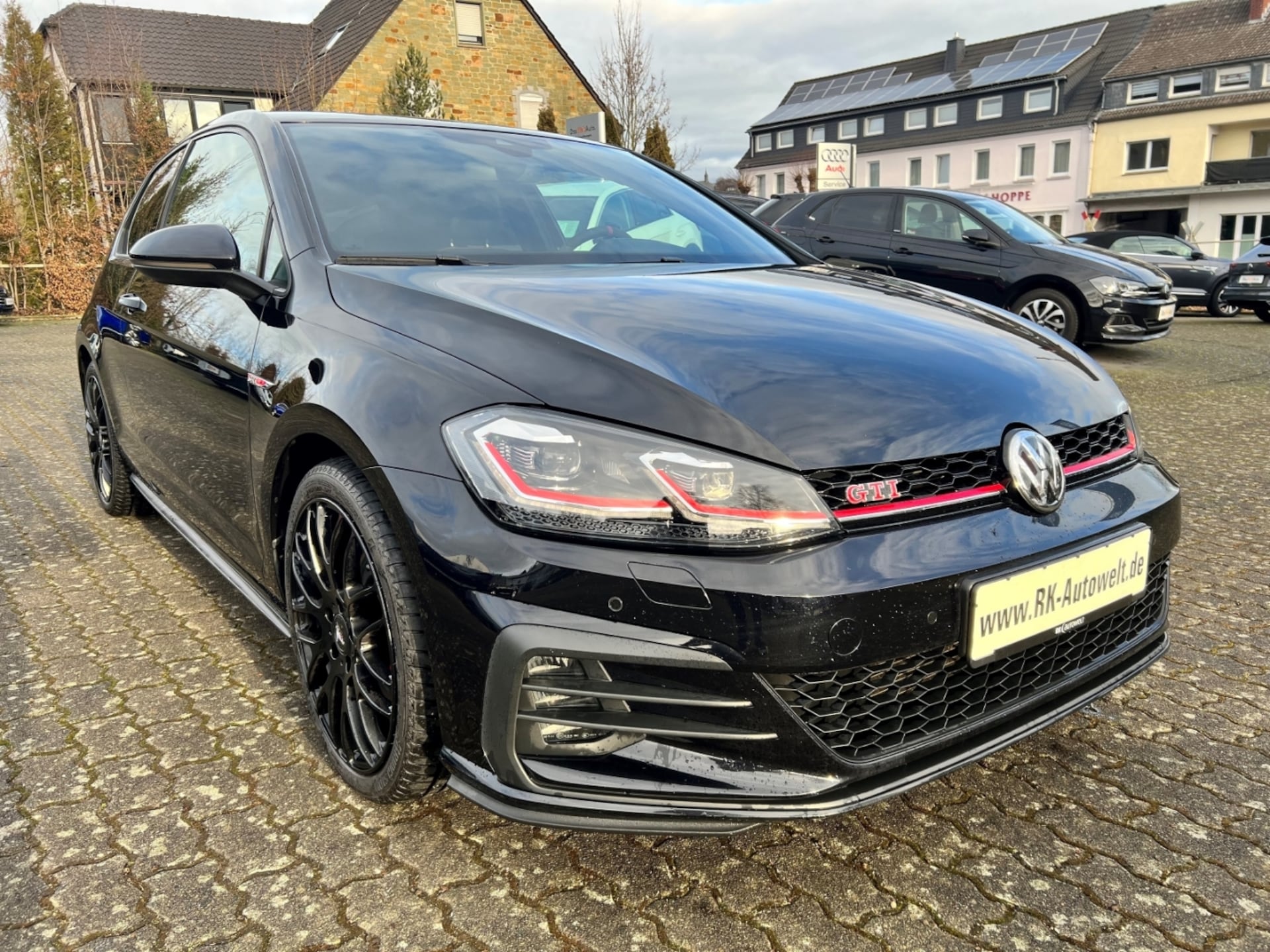 Volkswagen Golf GTI