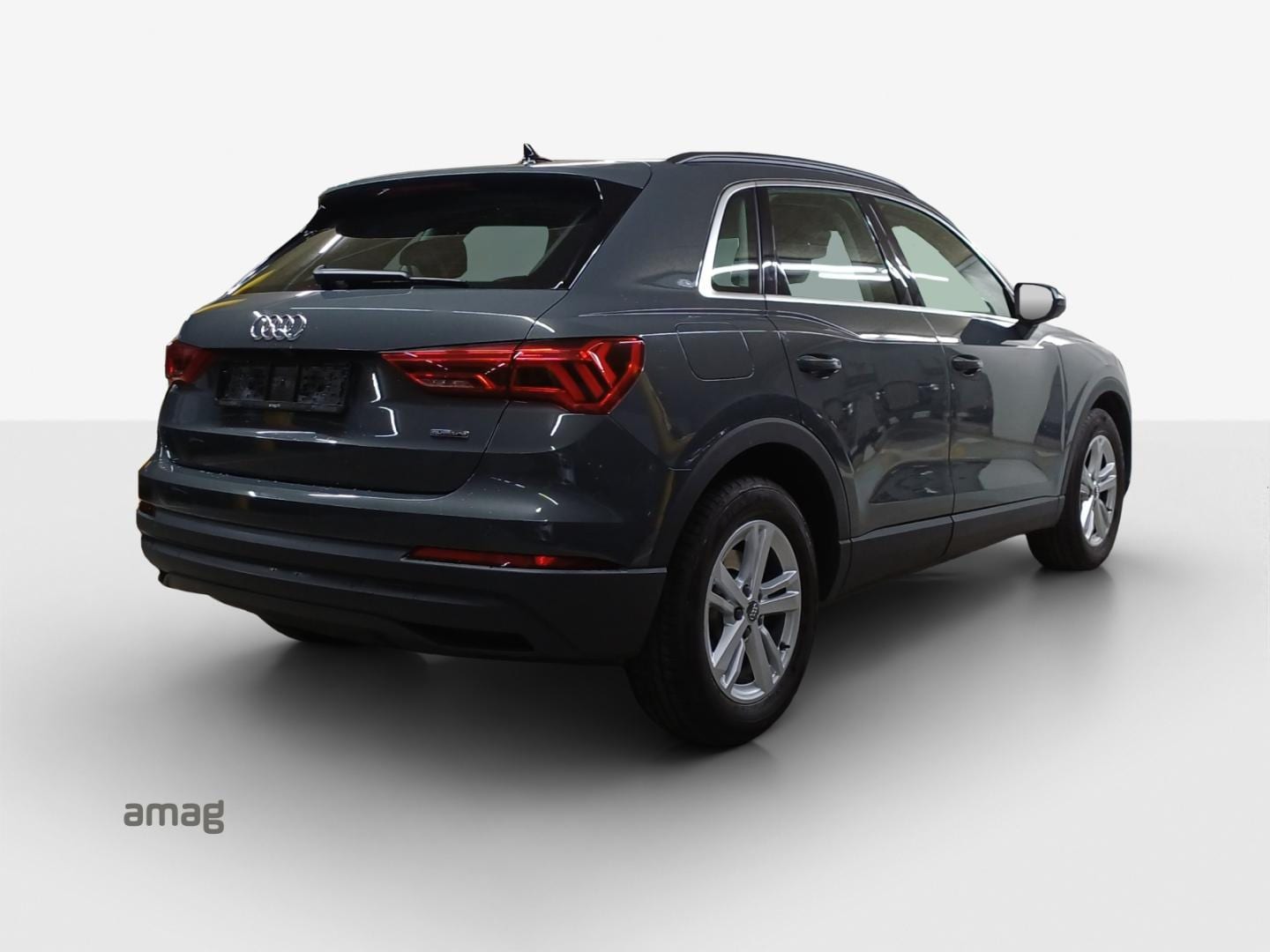 Image de Audi Q3 Basis 40 TFSI quattro 140 kW (190 ch) S tronic - for more details contact your dealer