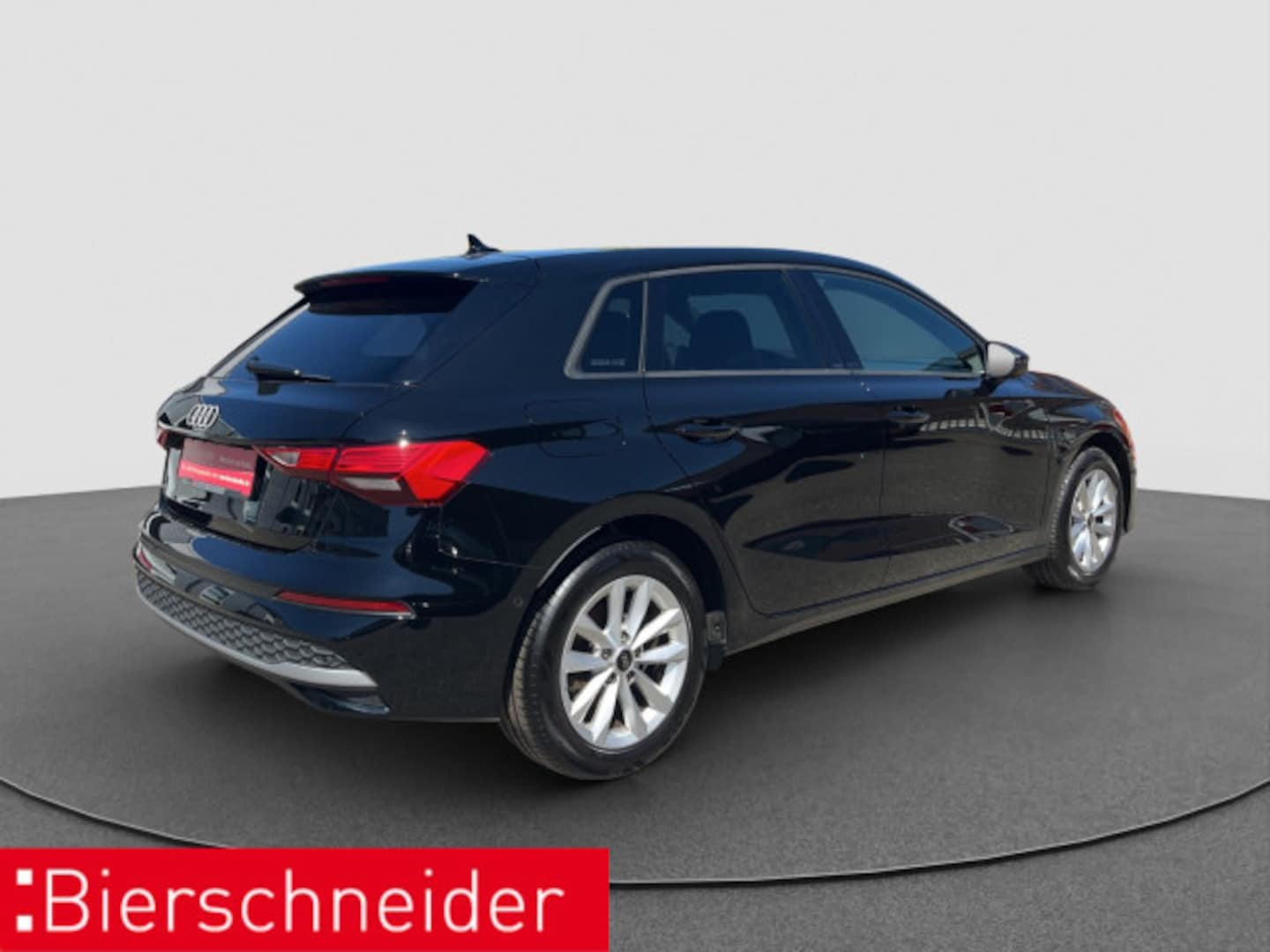 Bild über Audi A3 Sportback 30 TFSI Schaltgetriebe - für weitere Informationen kontaktieren Sie den Audi Partner