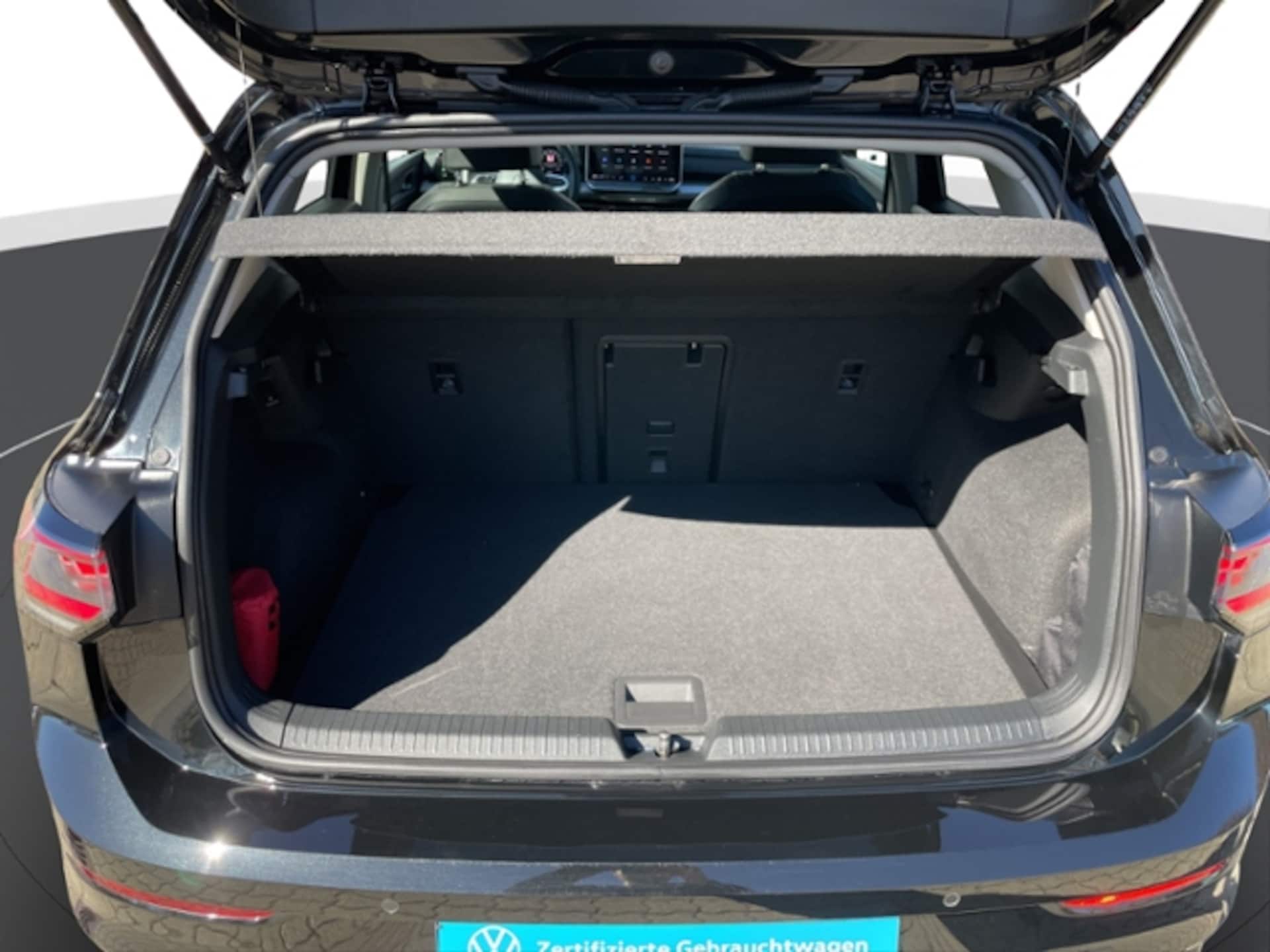 Volkswagen Golf Style
