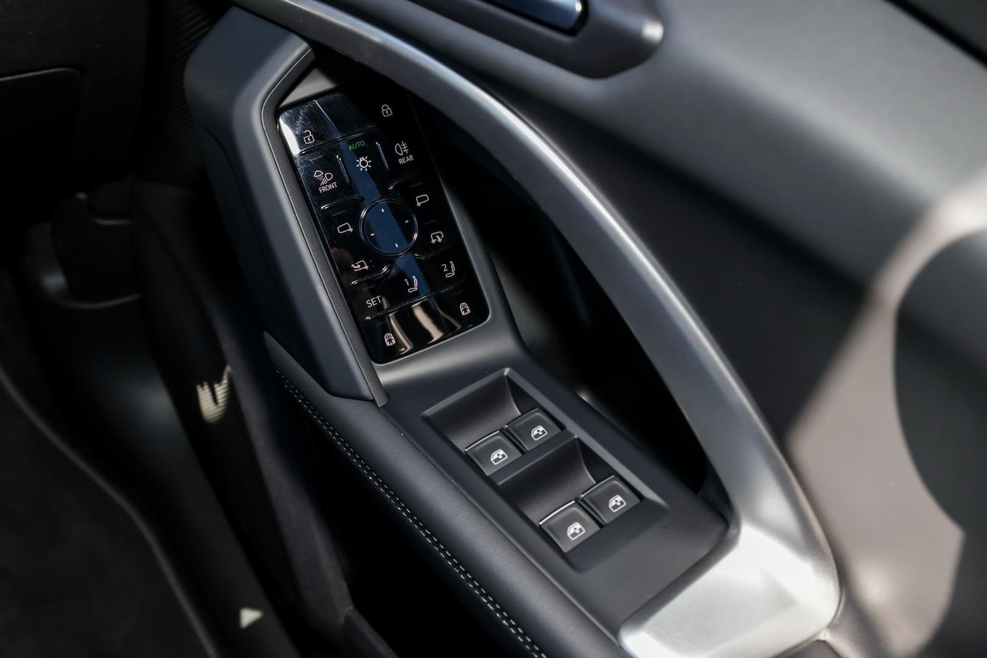 Image about Audi Q5 SUV e-hybrid quattro S tronic