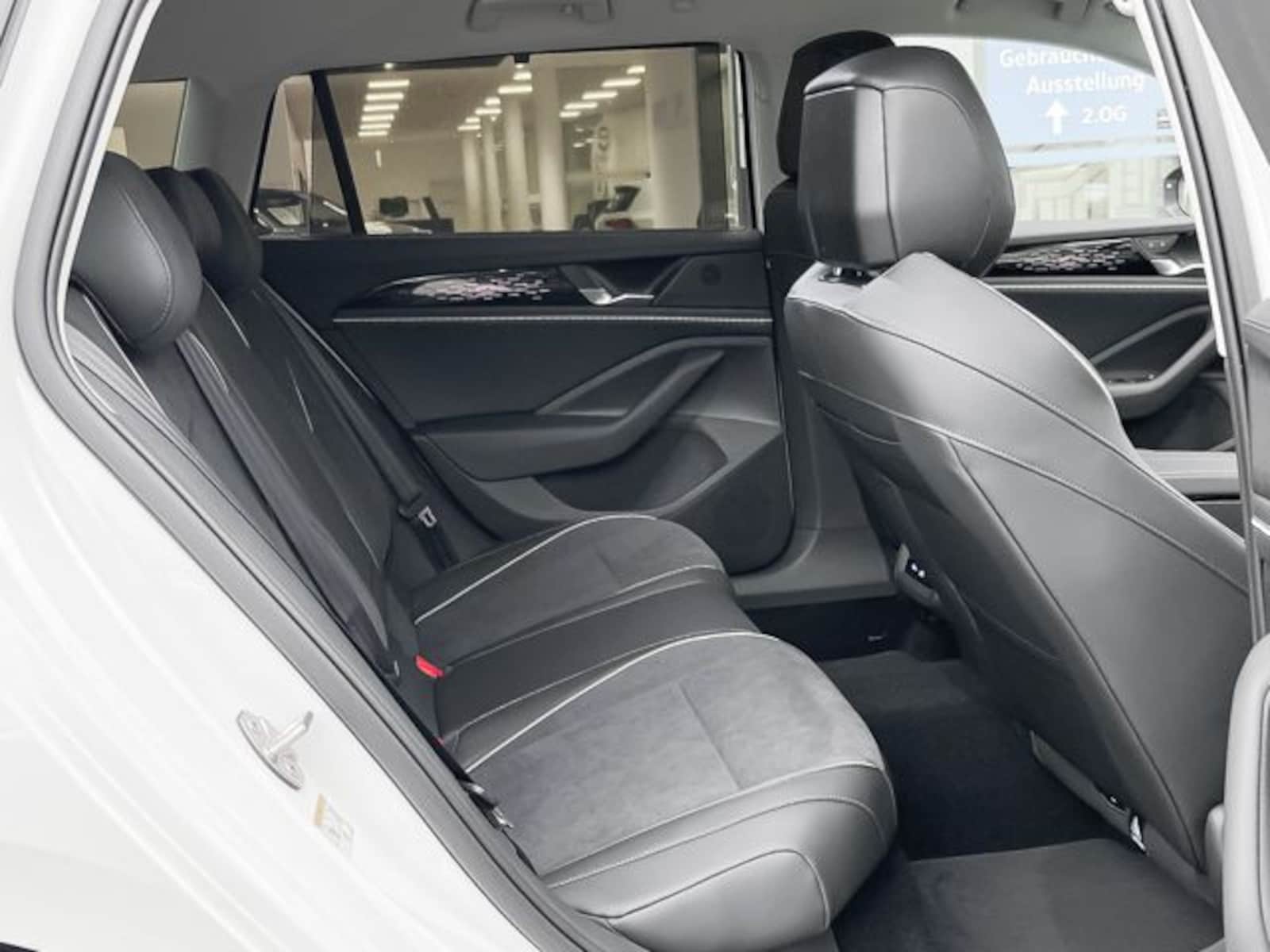 Volkswagen Passat – Bild 9