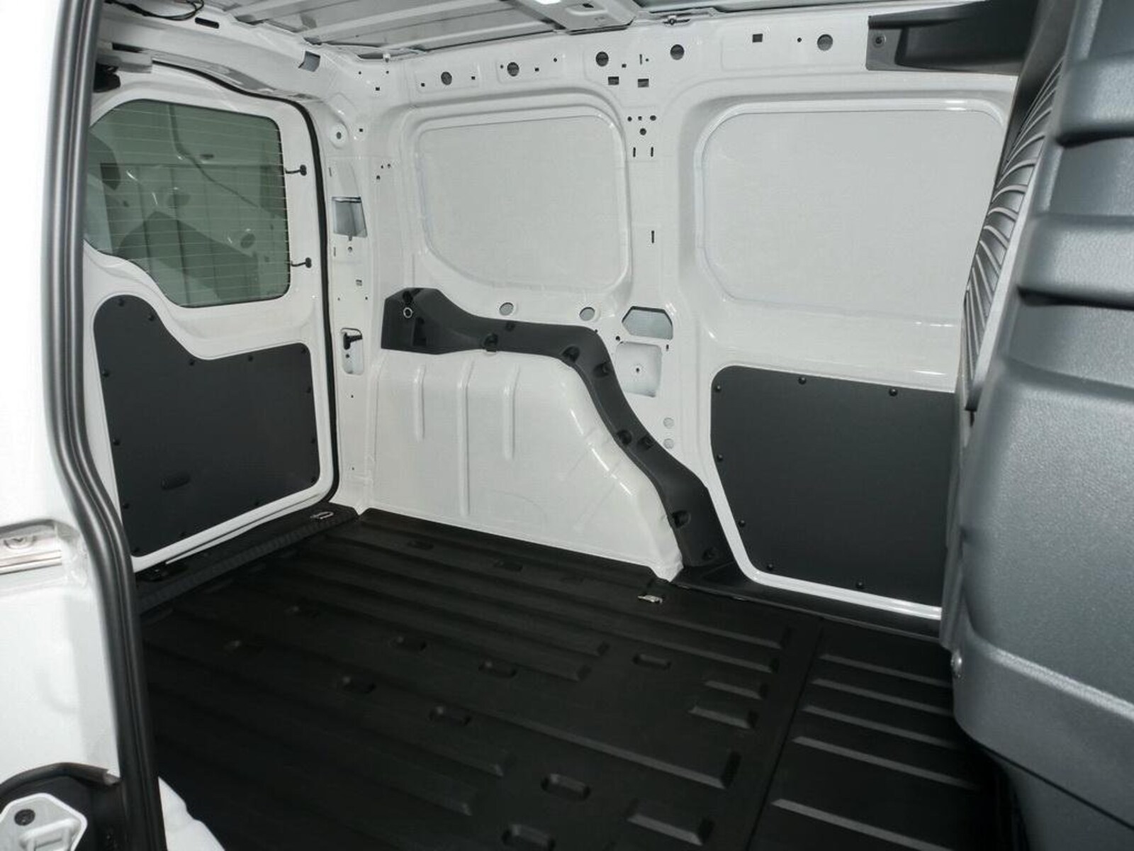 Volkswagen Caddy Cargo – Bild 9