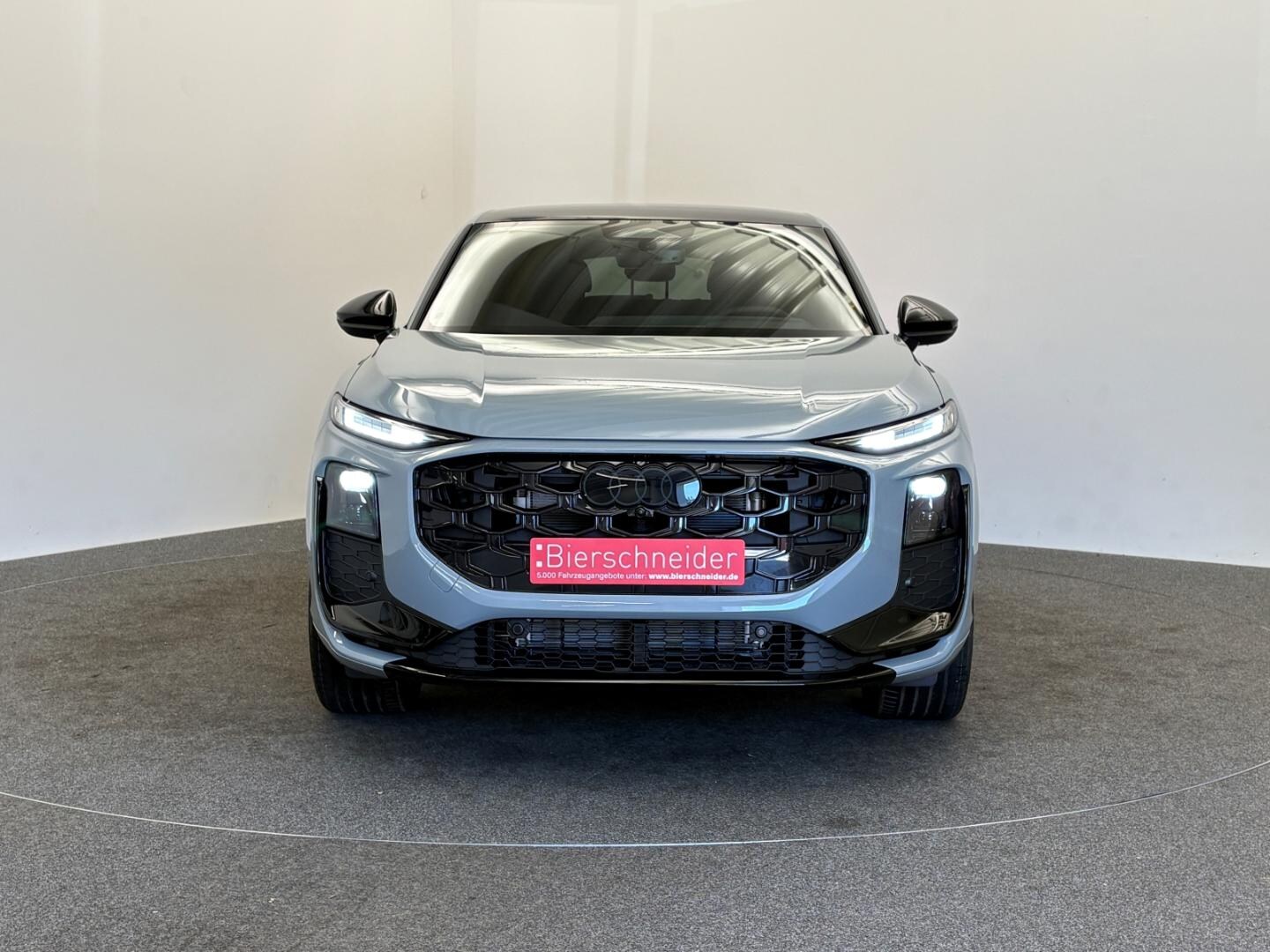 Bild über Audi Q3 Sportback e-hybrid e-hybrid 200 kW S tronic - für weitere Informationen kontaktieren Sie den Audi Partner