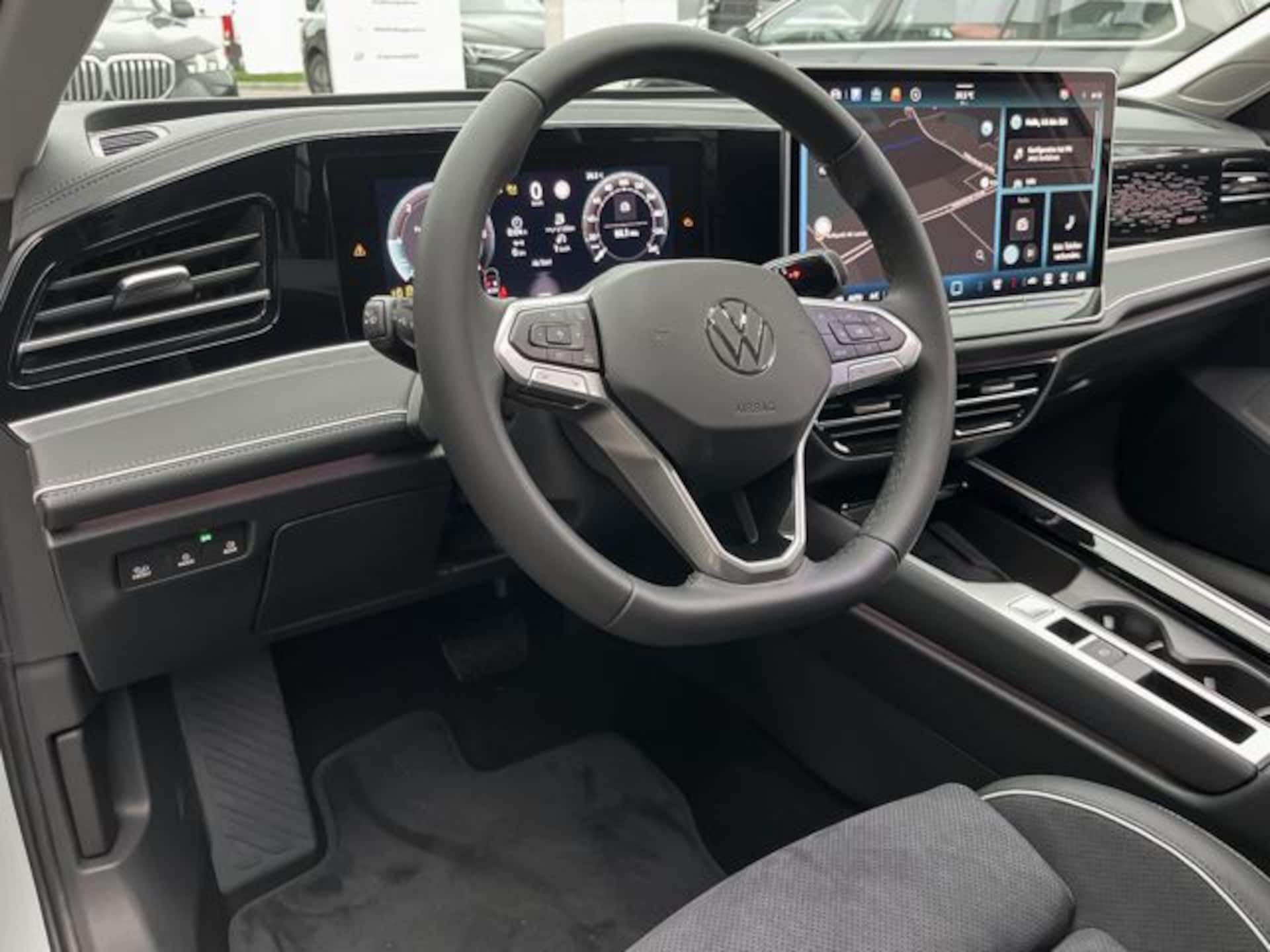 Volkswagen Passat Elegance