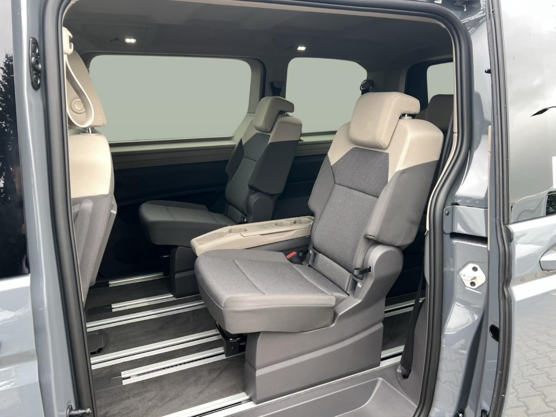 Volkswagen Multivan Basis-Modell