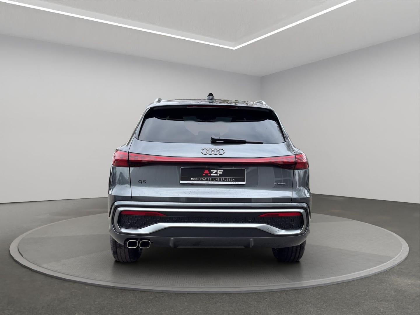 Bild über Audi Q5 SUV TDI quattro 150 kW S tronic - für weitere Informationen kontaktieren Sie den Audi Partner