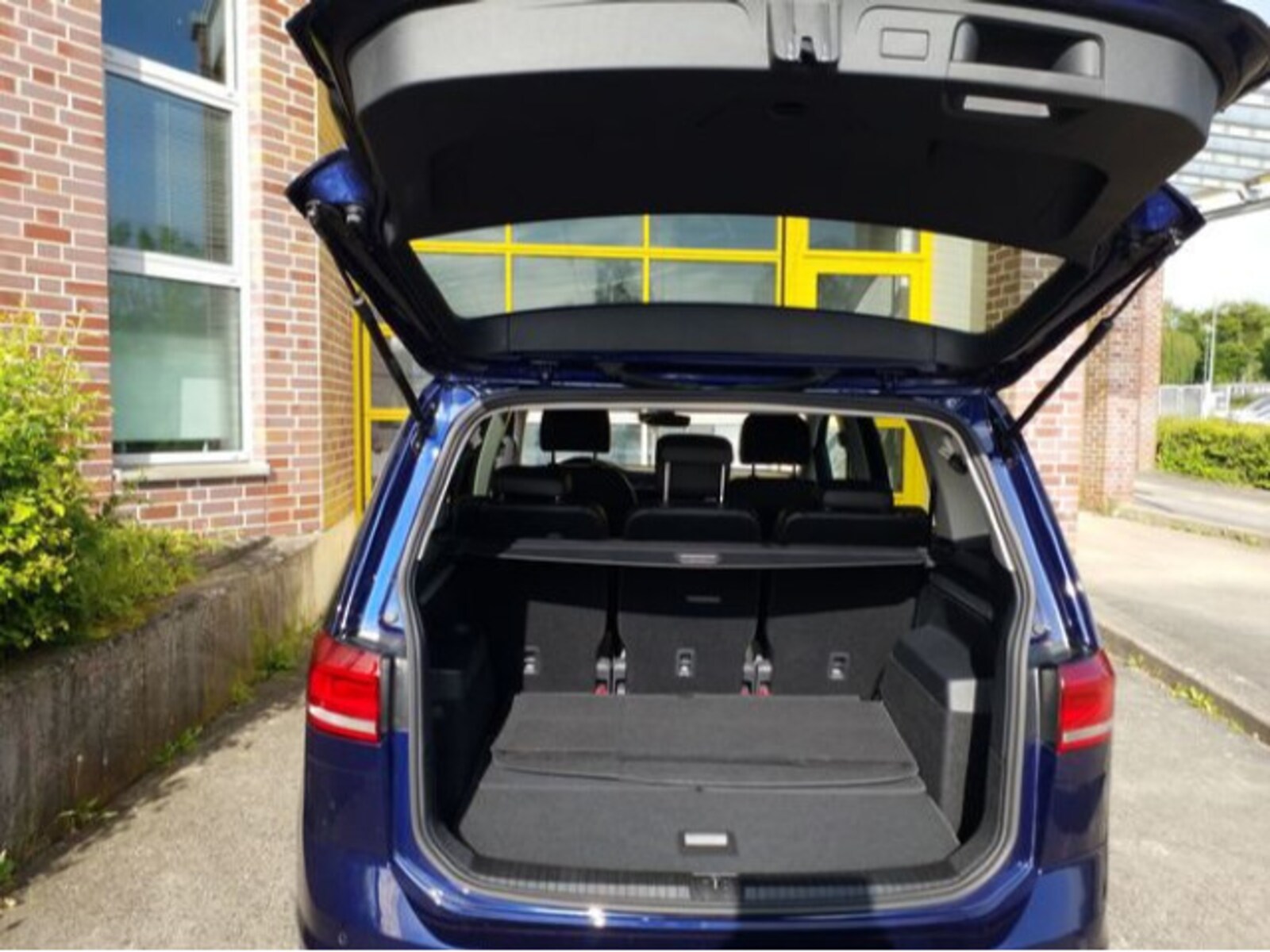 Volkswagen Touran – Bild 9