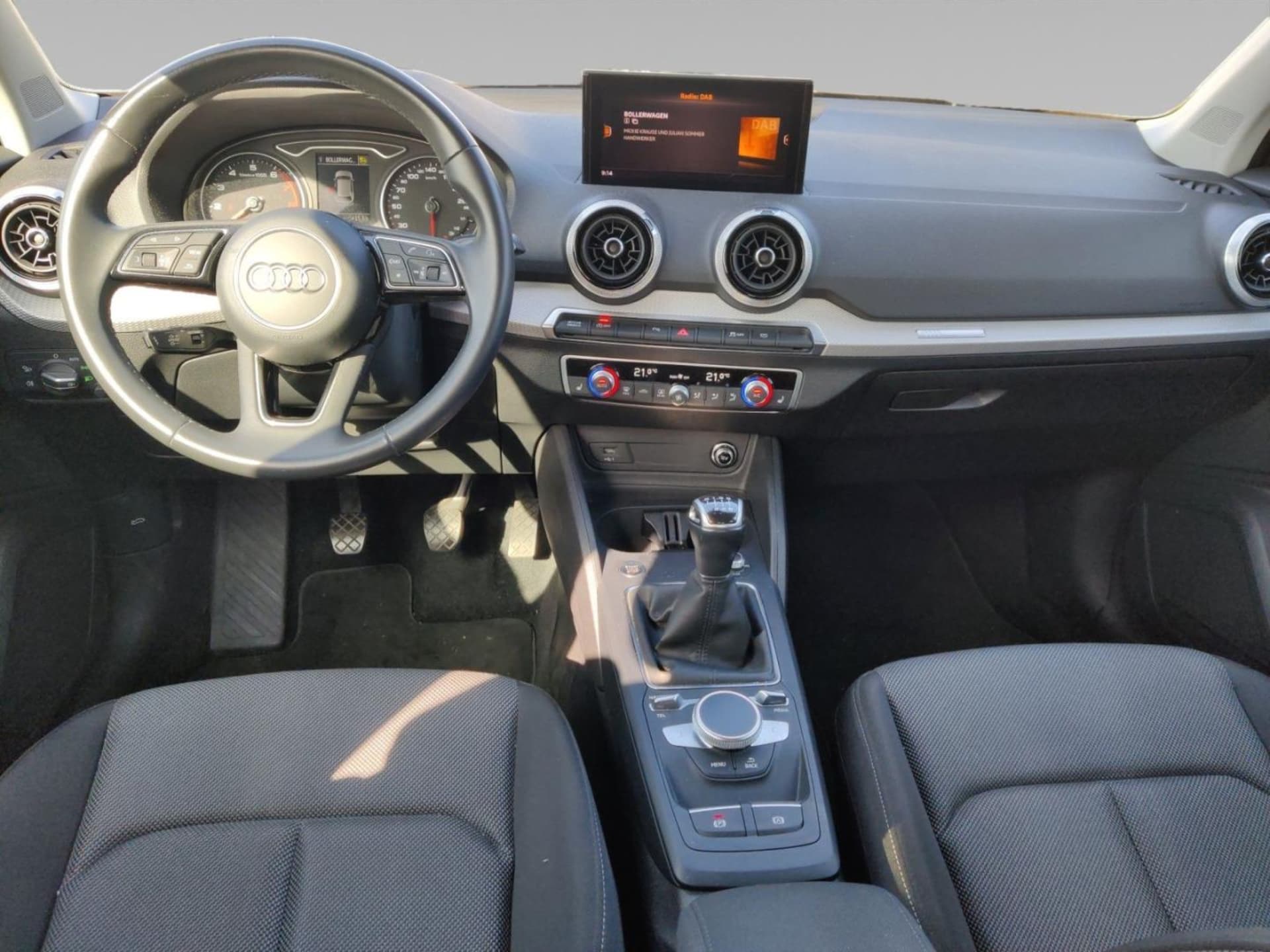 Audi Q2 S line
