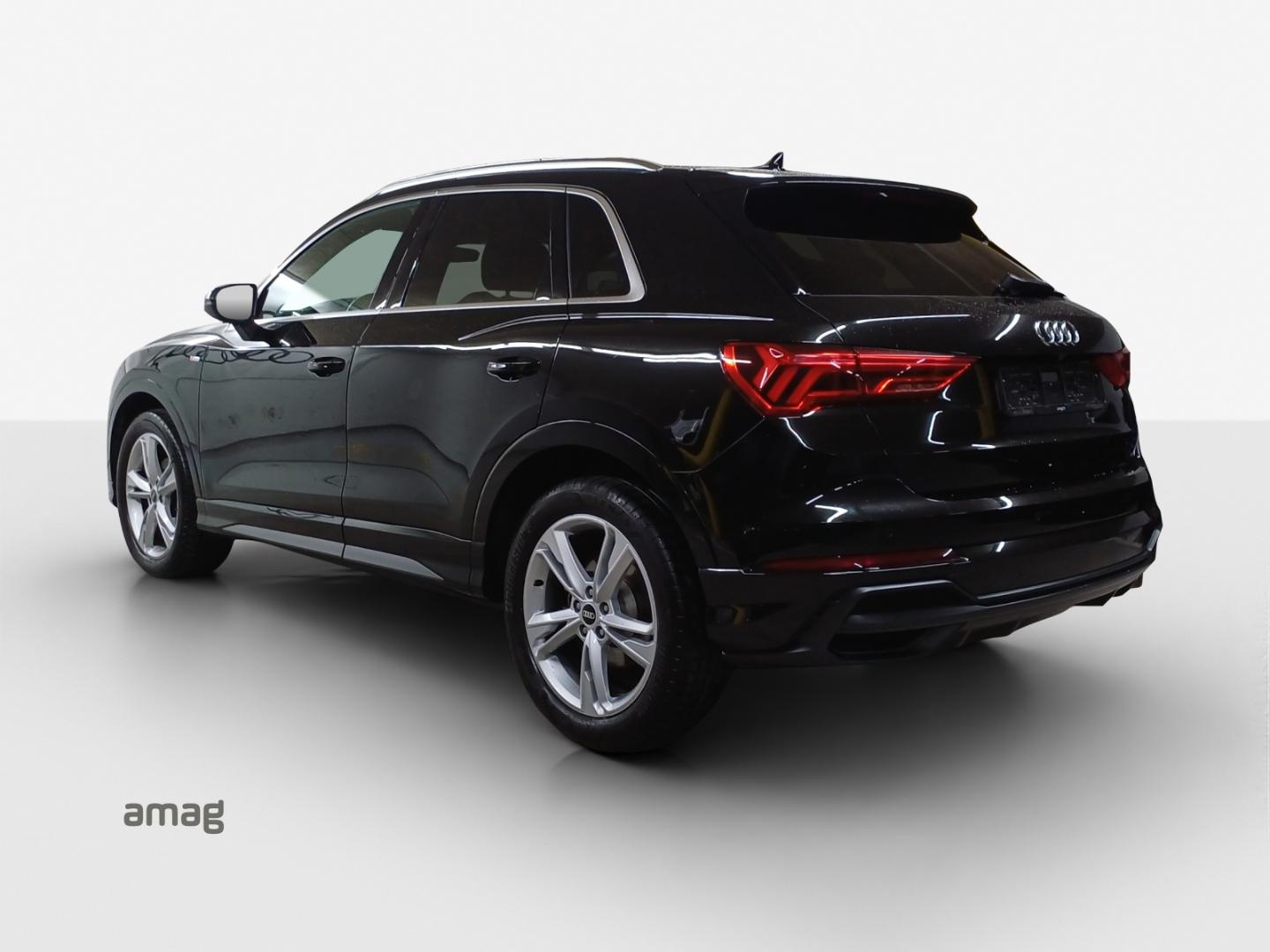 Bild über Audi Q3 Attraction S line 35 TFSI 110 kW (150 PS) S tronic - for more details contact your dealer