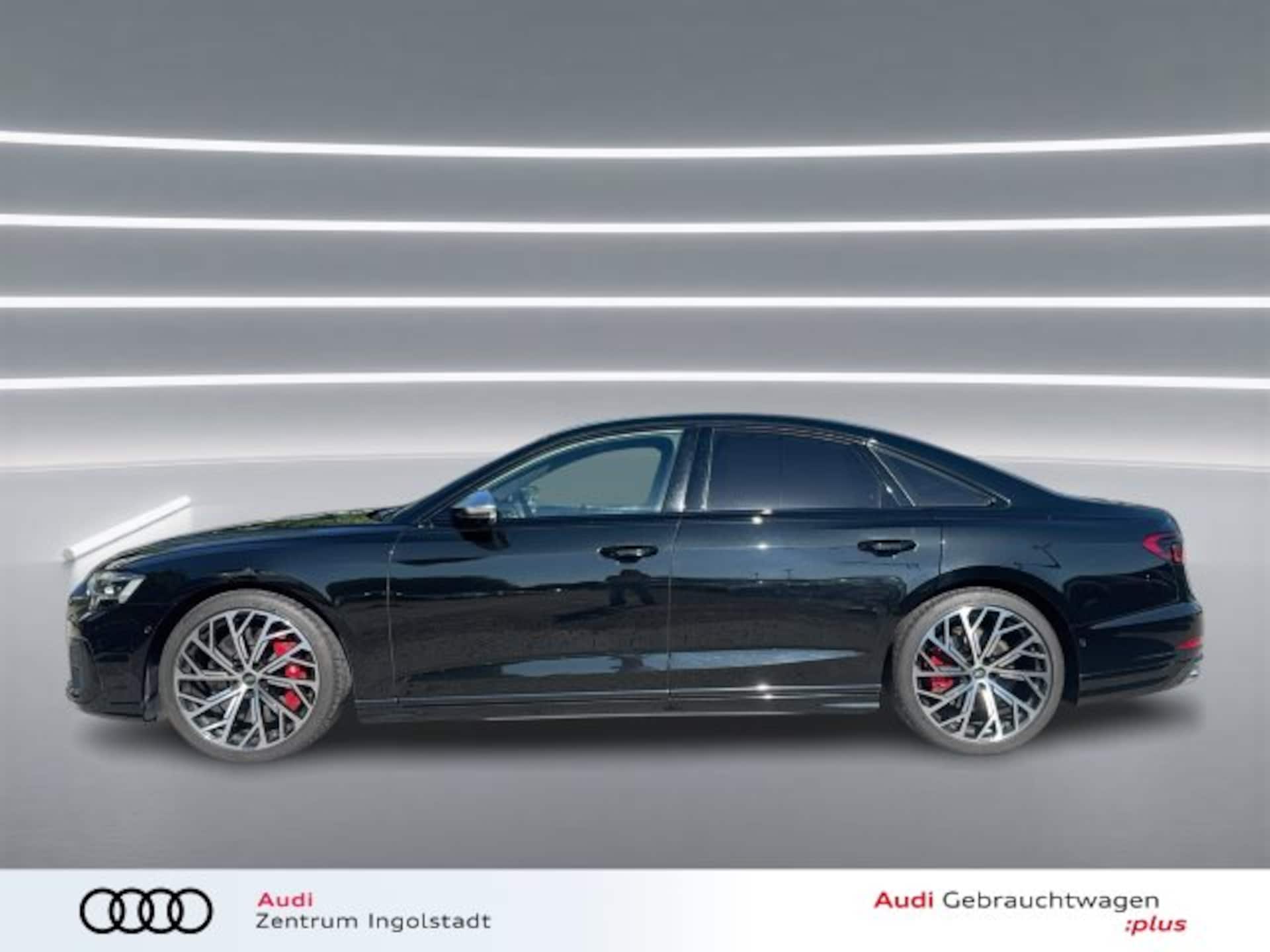 Audi S8