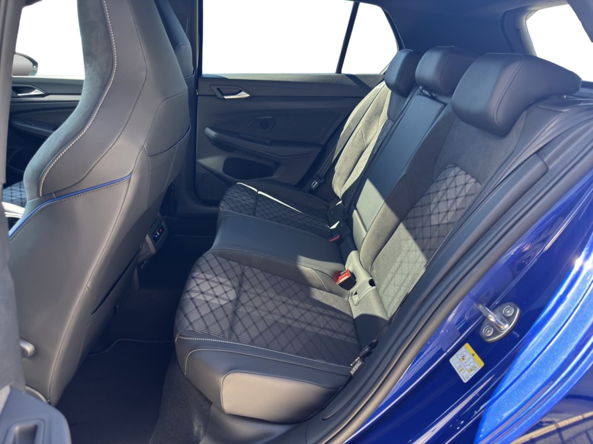 Volkswagen Golf R-Line