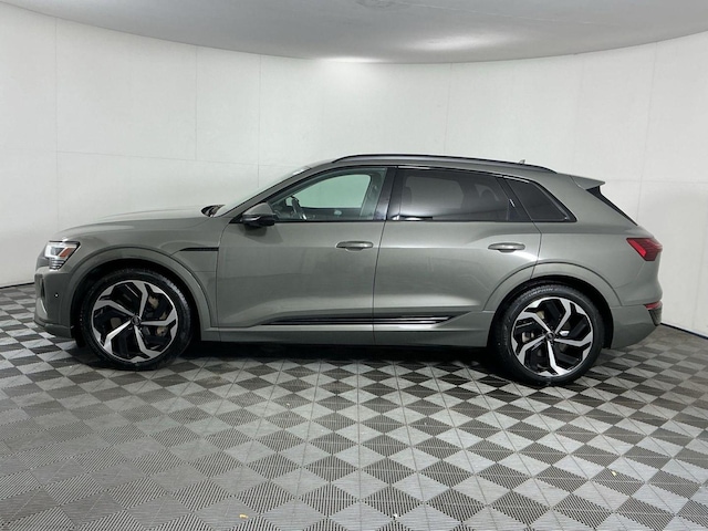 2024 Audi Q8 e-tron