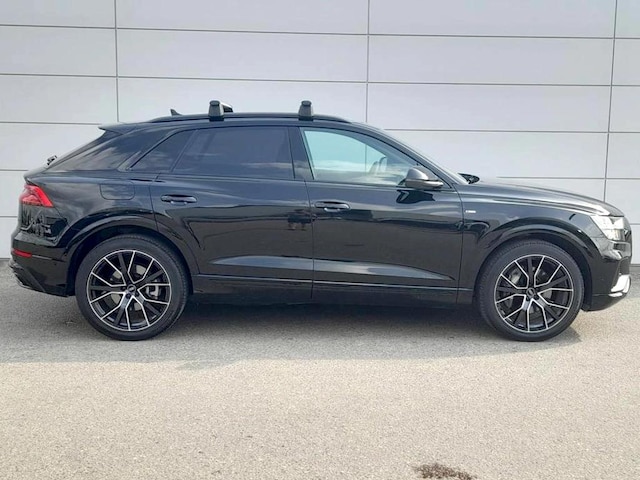 2023 Audi Q8