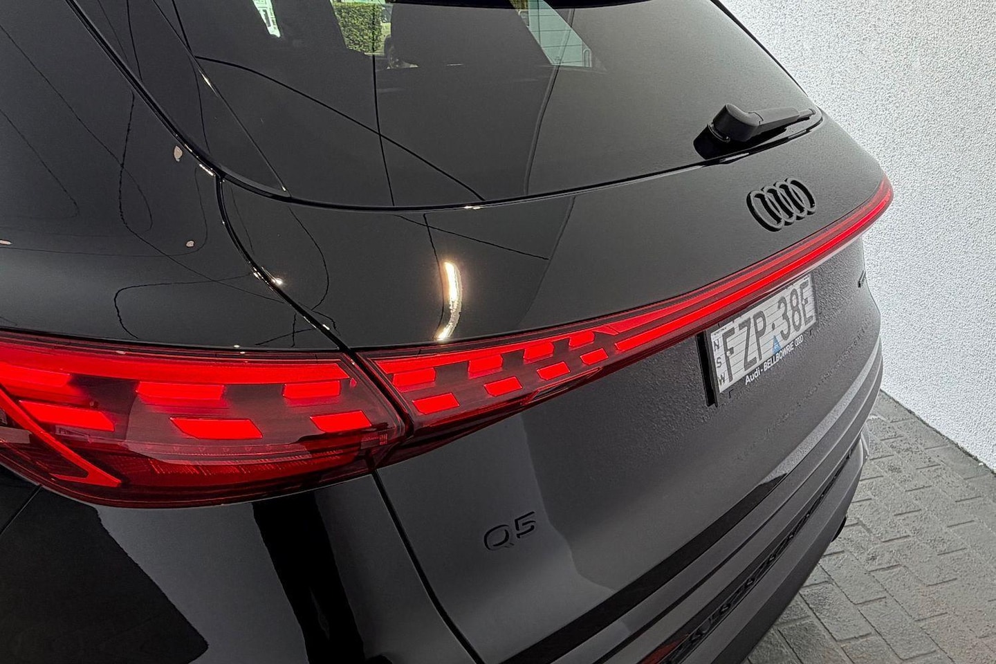 Image about Audi Q5 SUV e-hybrid quattro S tronic