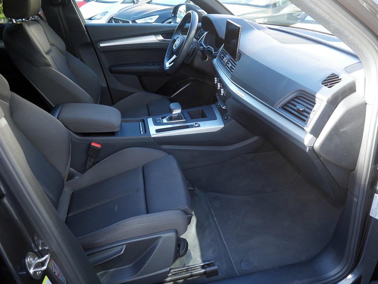 Bild über Audi Q5 40 TFSI quattro S tronic - für weitere Informationen kontaktieren Sie den Audi Partner
