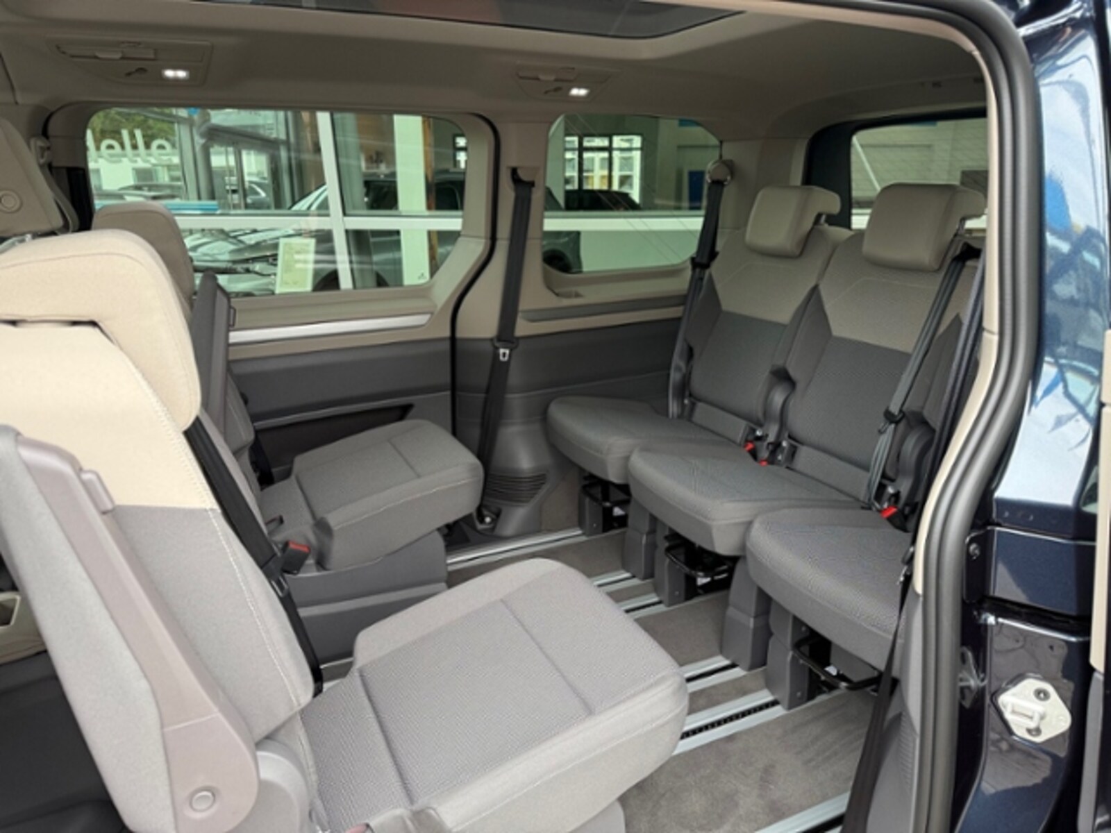 Volkswagen Multivan – Bild 8