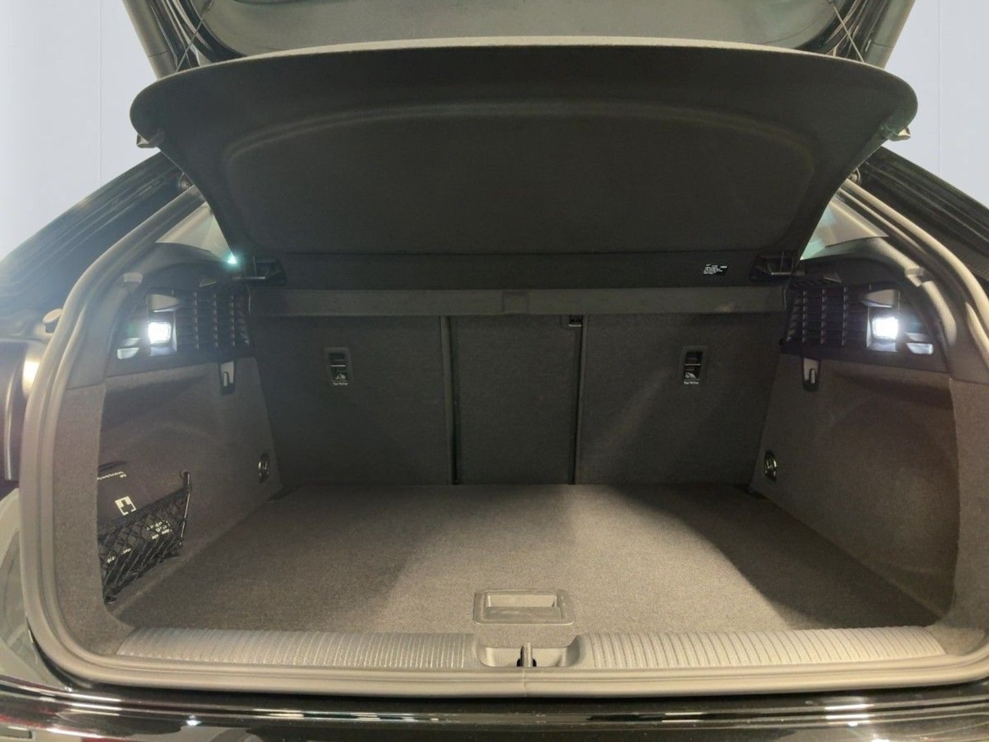 Bild über Audi Q2 advanced 35 TFSI S tronic - für weitere Informationen kontaktieren Sie den Audi Partner