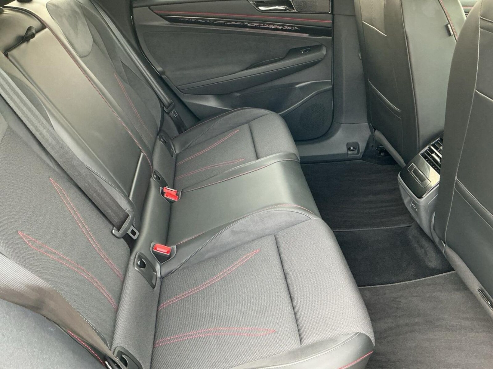 Volkswagen ID.7 Tourer – Bild 15
