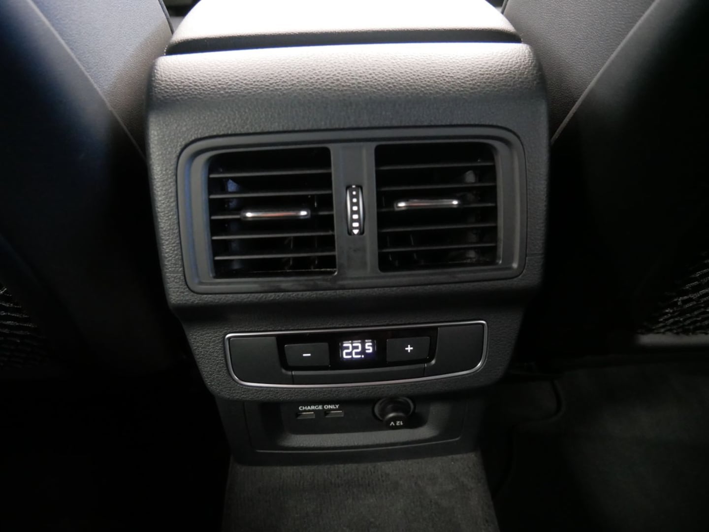 Bild über Audi Q5 40 TDI quattro S tronic - für weitere Informationen kontaktieren Sie den Audi Partner