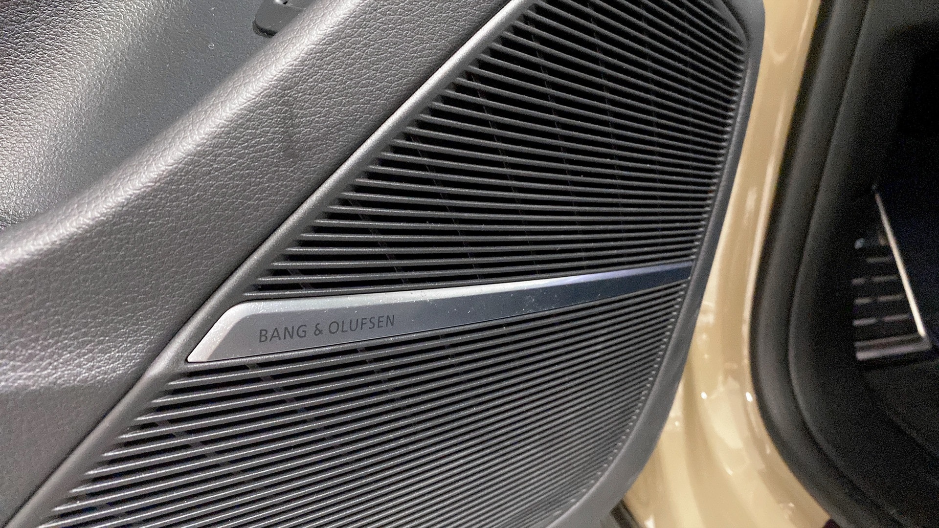 Bild som visar Audi Q8 SUV Q8 SUV 50 TDI quattro 286 hk tiptronic - för mer information kontakta din Audi Partner