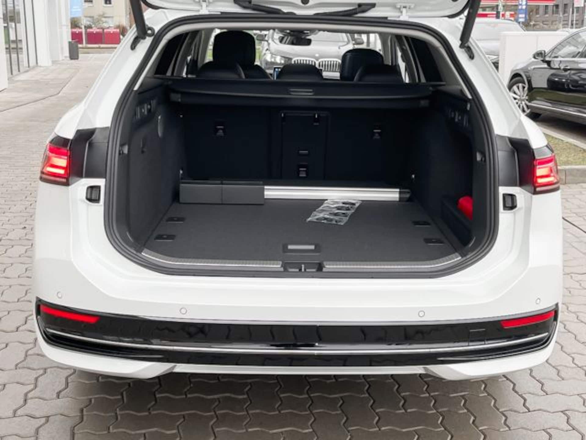 Volkswagen Passat Elegance