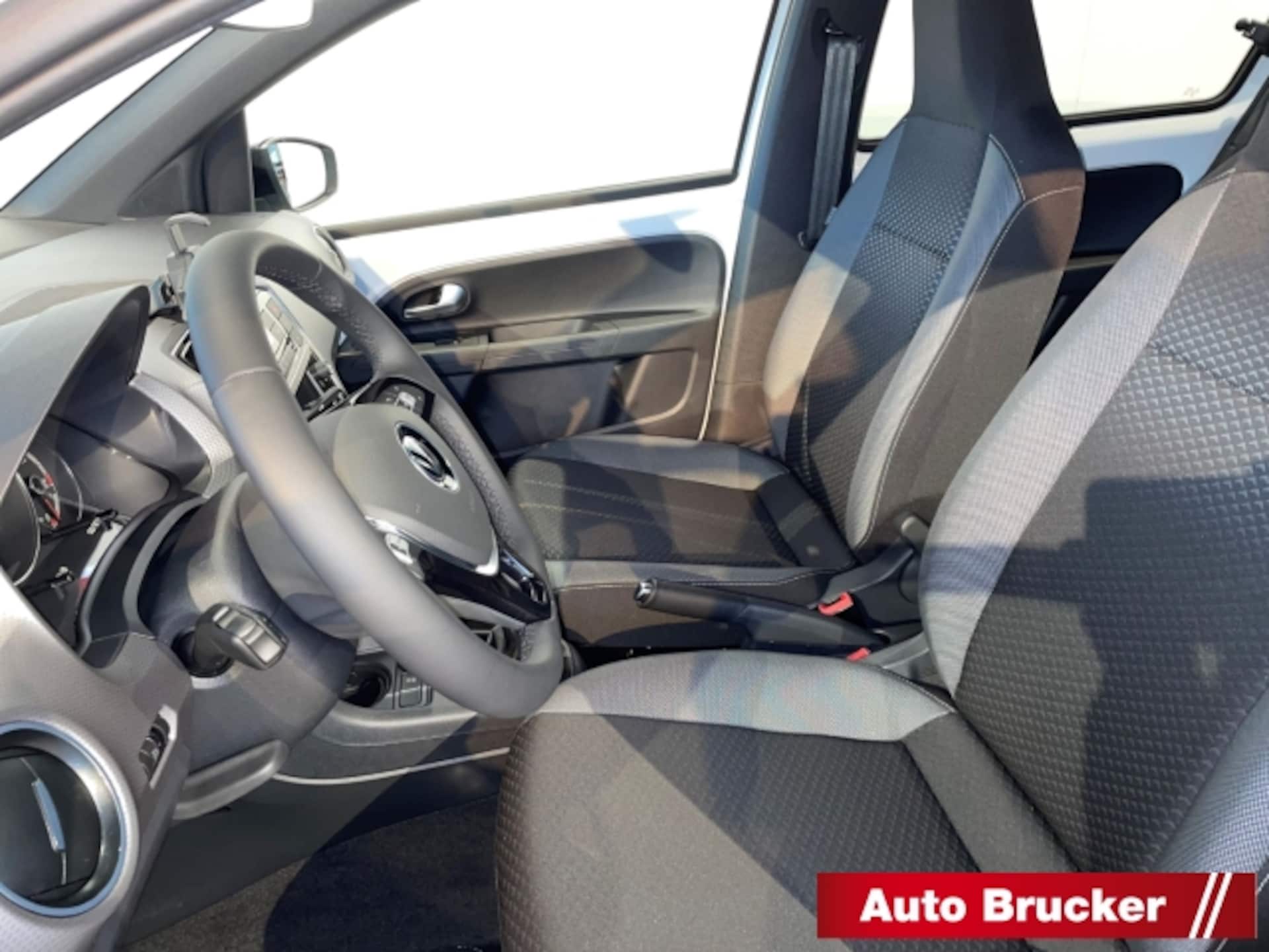 Volkswagen up! ACTIVE
