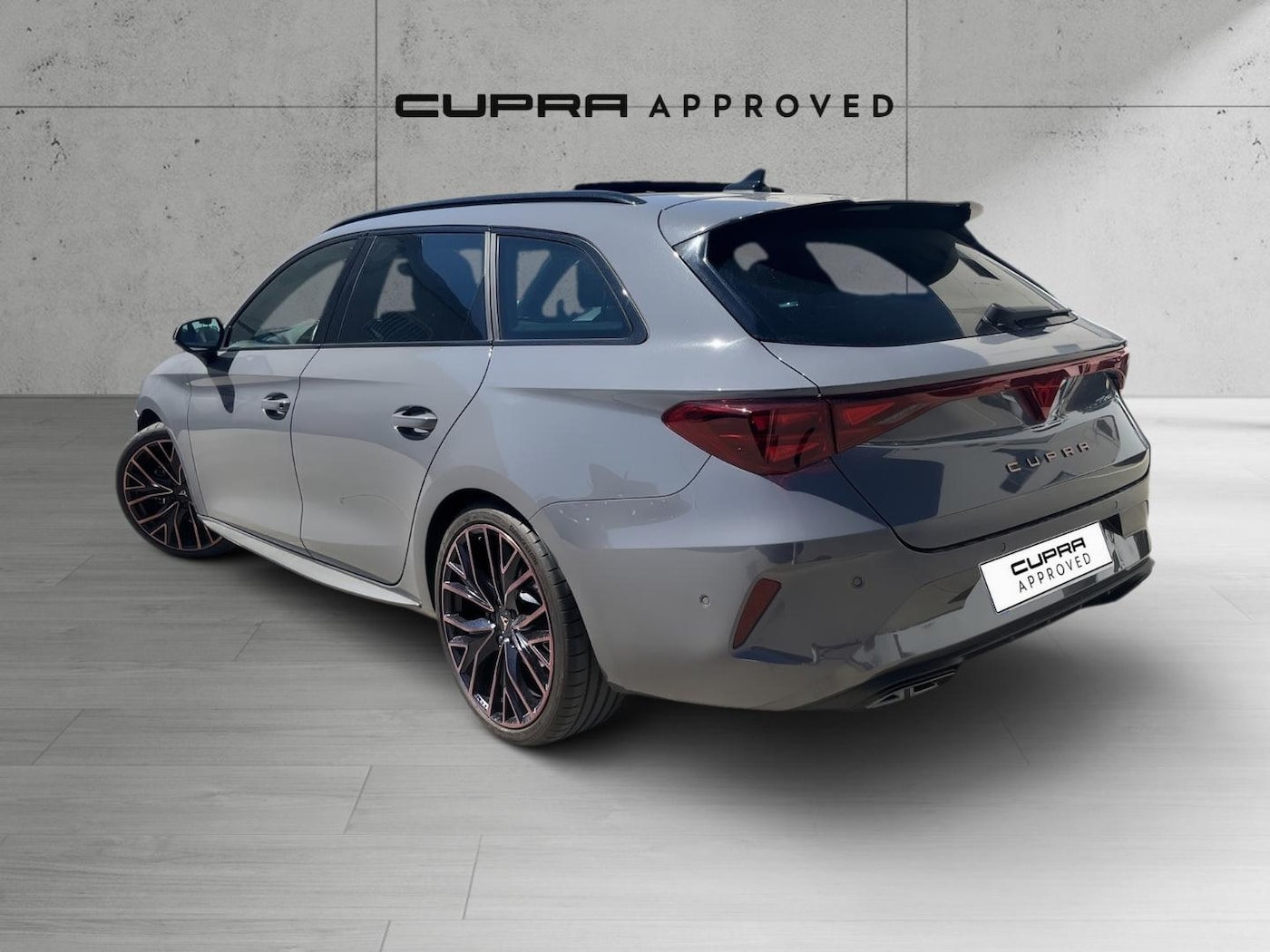 CUPRA Leon Sportstourer 1.5 eTSI DSG 110 kW (150 CV) — photo 2