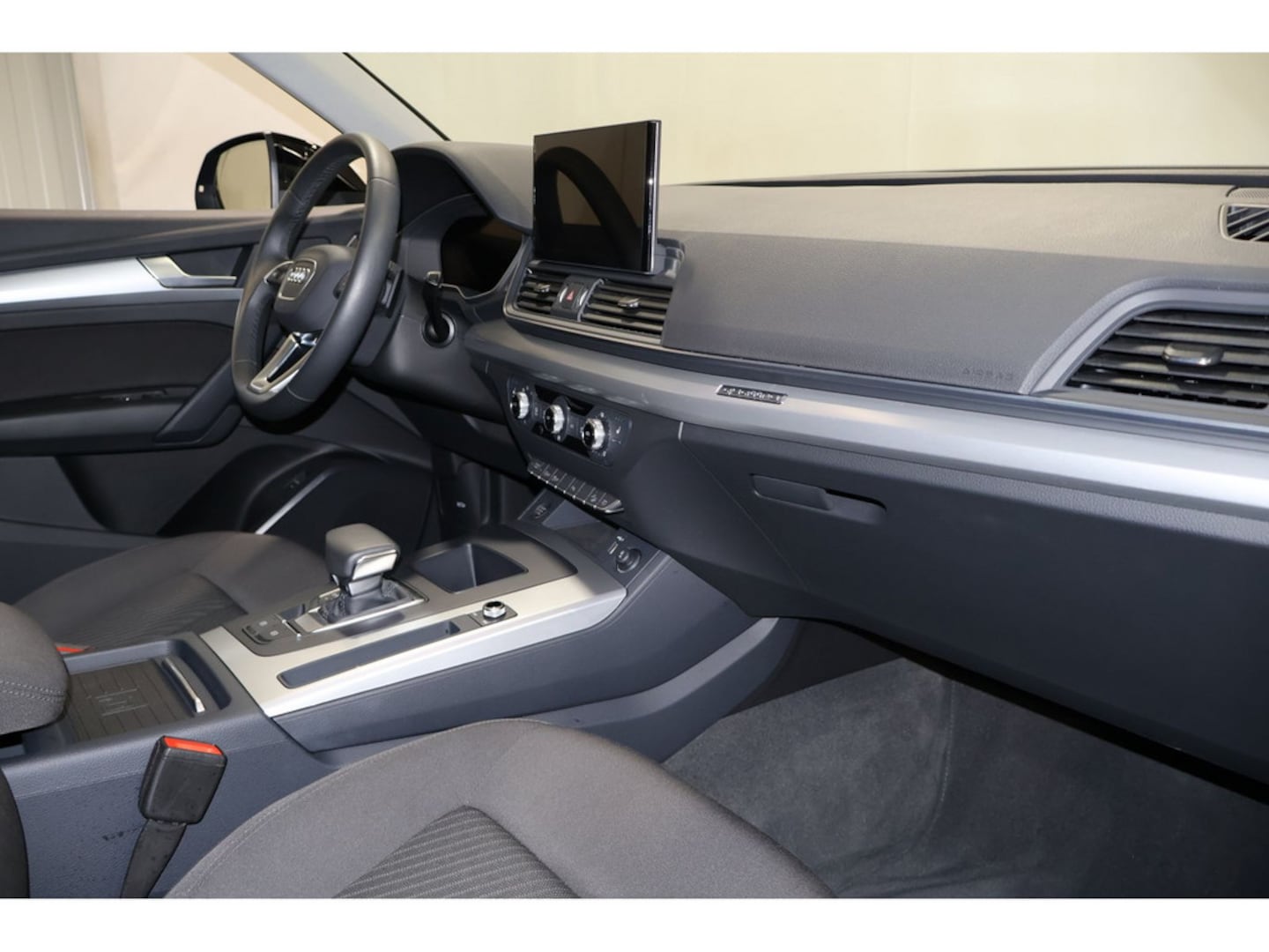 Bild über Audi Q5 Sportback 40 TDI quattro S tronic - für weitere Informationen kontaktieren Sie den Audi Partner