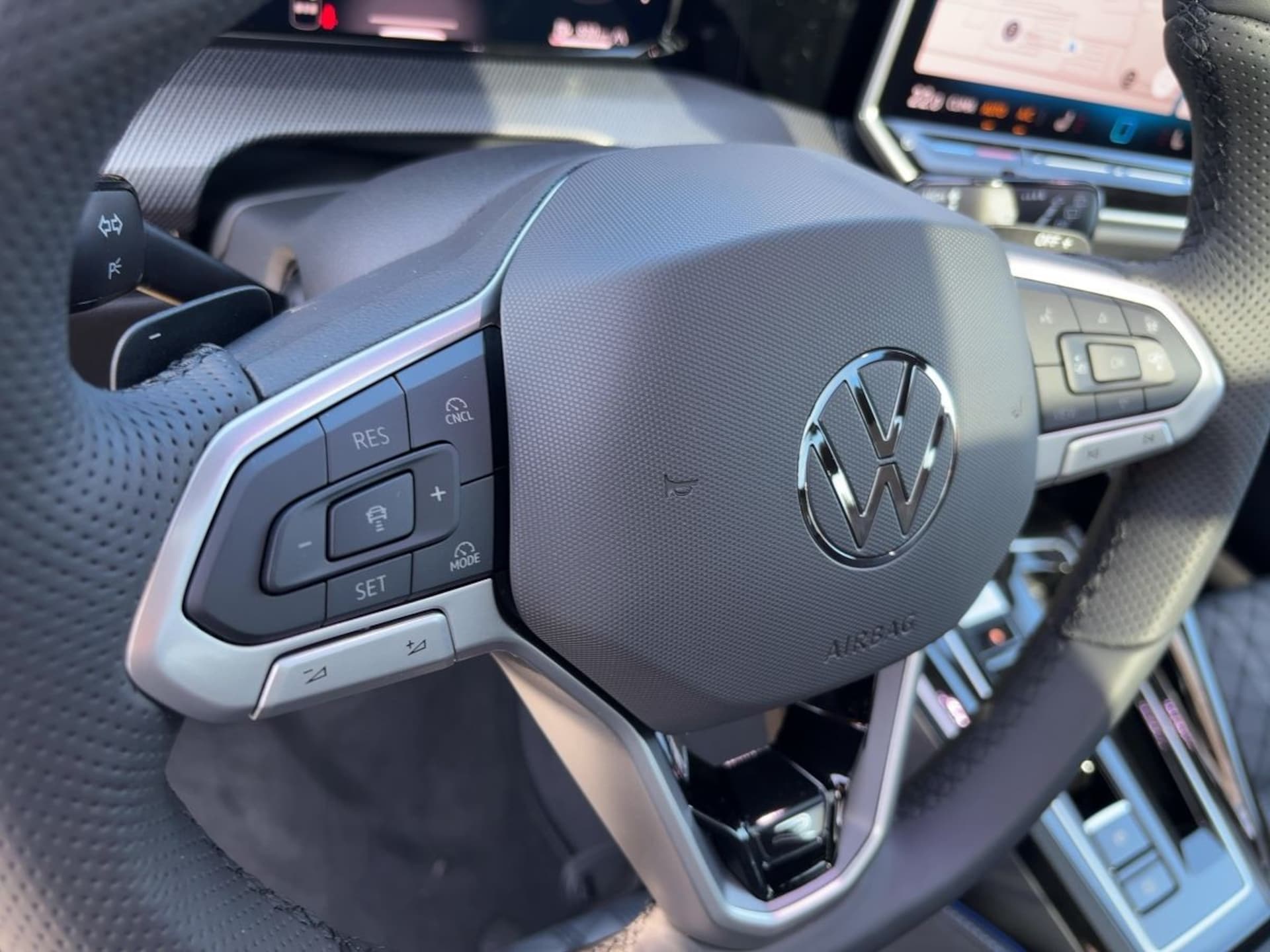 Volkswagen Golf Variant R-Line